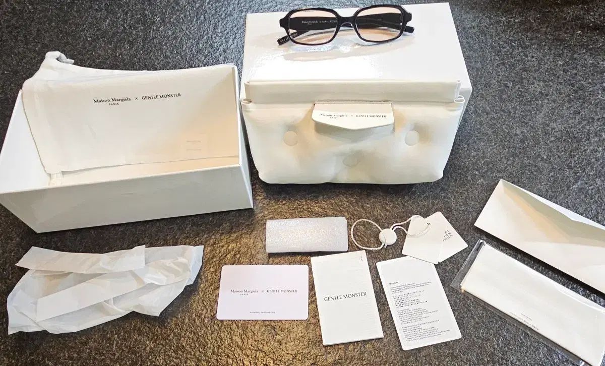 GENTLE MONSTER ジェントルモンスター x Maison Margiela メゾンマルジェラ MM 210 ブラック