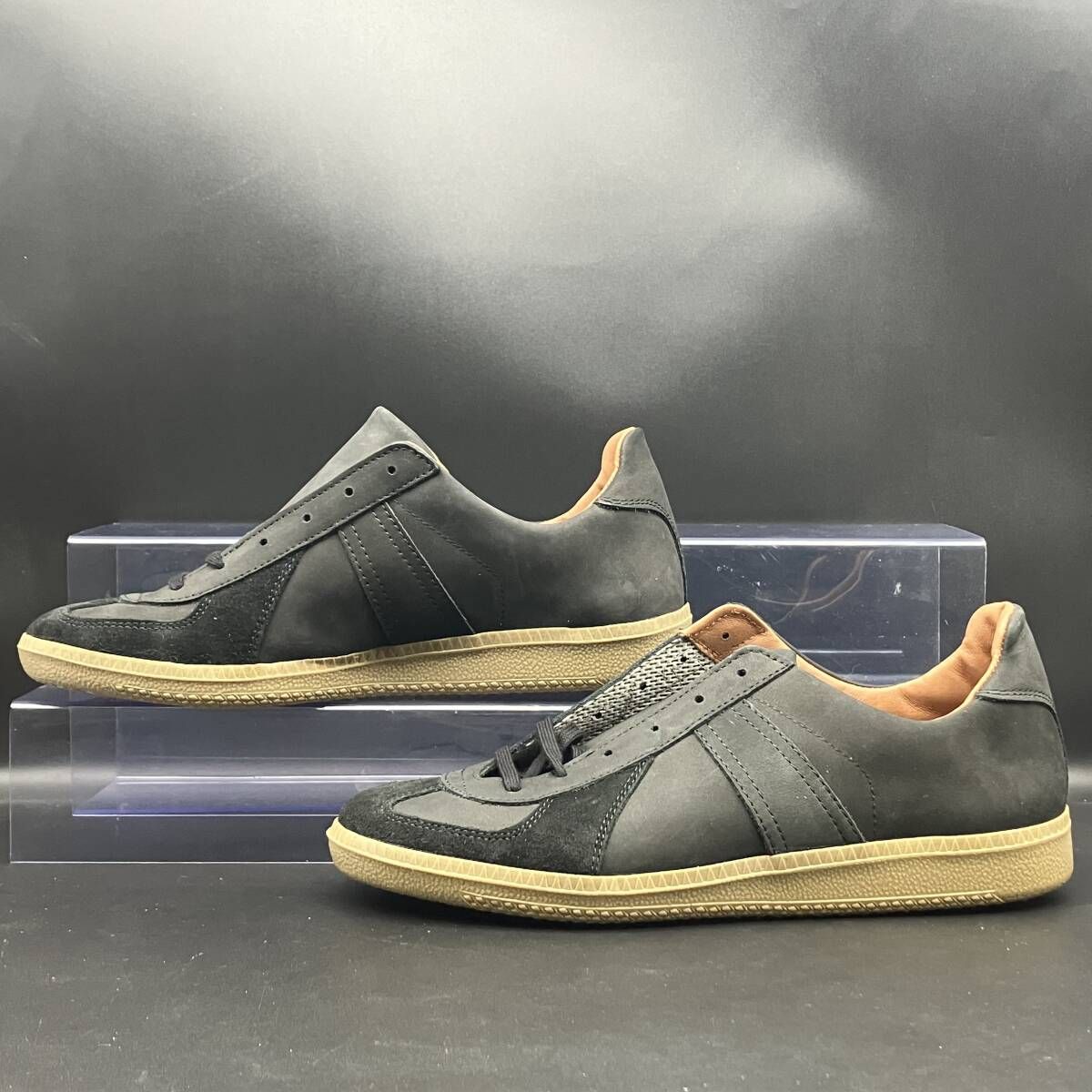 REPRODUCTION OF FOUND GERMAN MILITARY TRAINER リプロダクション 