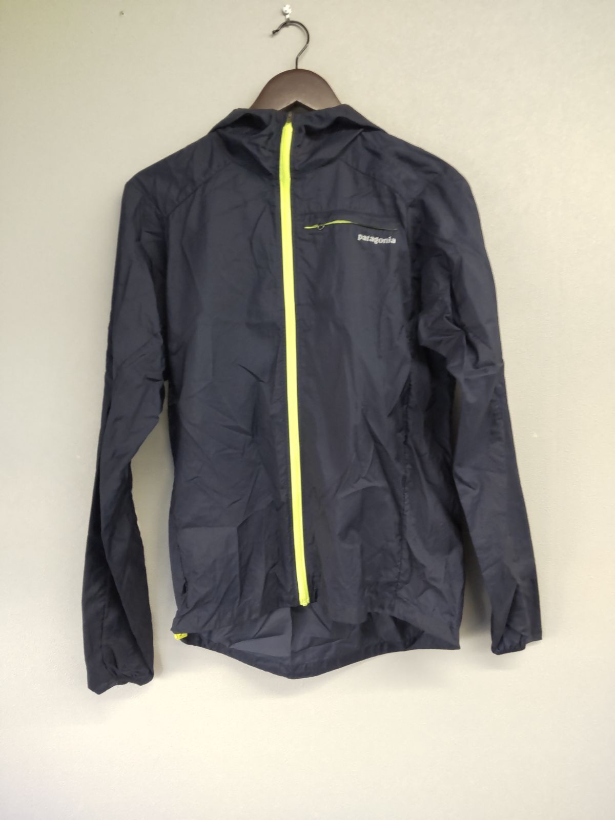 M12024 【patagonia】 パタゴニア ナイロンジャケット メンズ Sサイズ