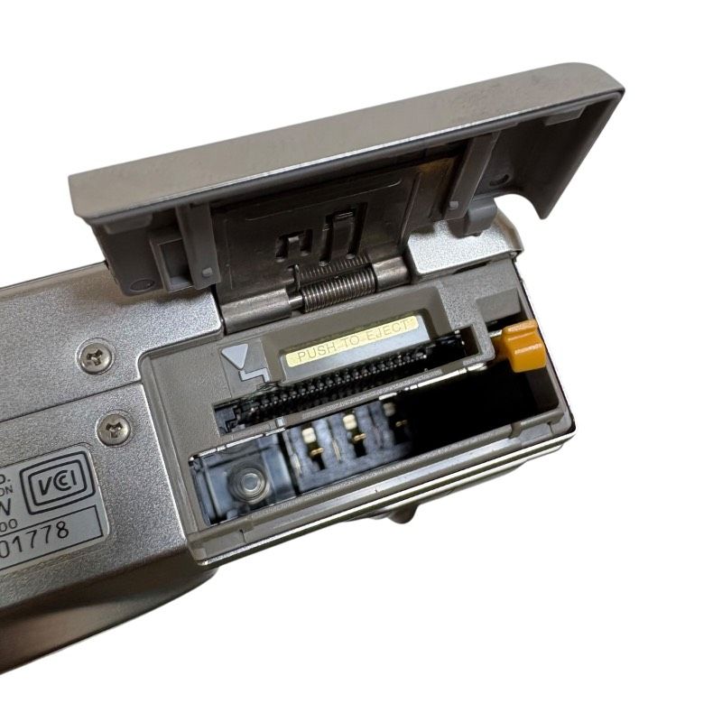 現状品】FUJIFILM 富士フイルム FinePix F810 デジタルカメラ 通電