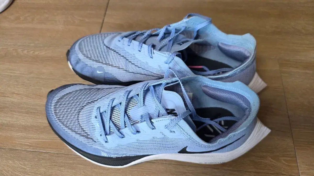 ナイキ ベイパー フライ 2 255 mm スニーカー