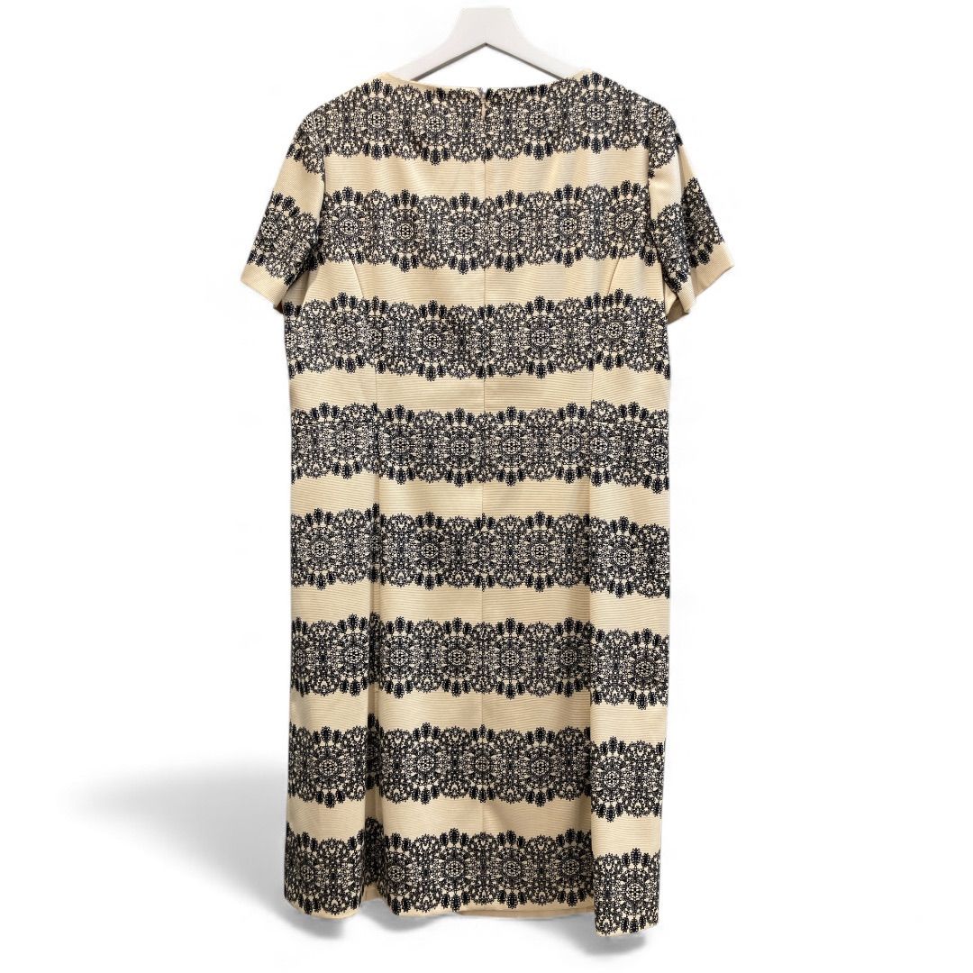 美品 Leilian レリアン レースプリントワンピース ベージュ サイズ13+