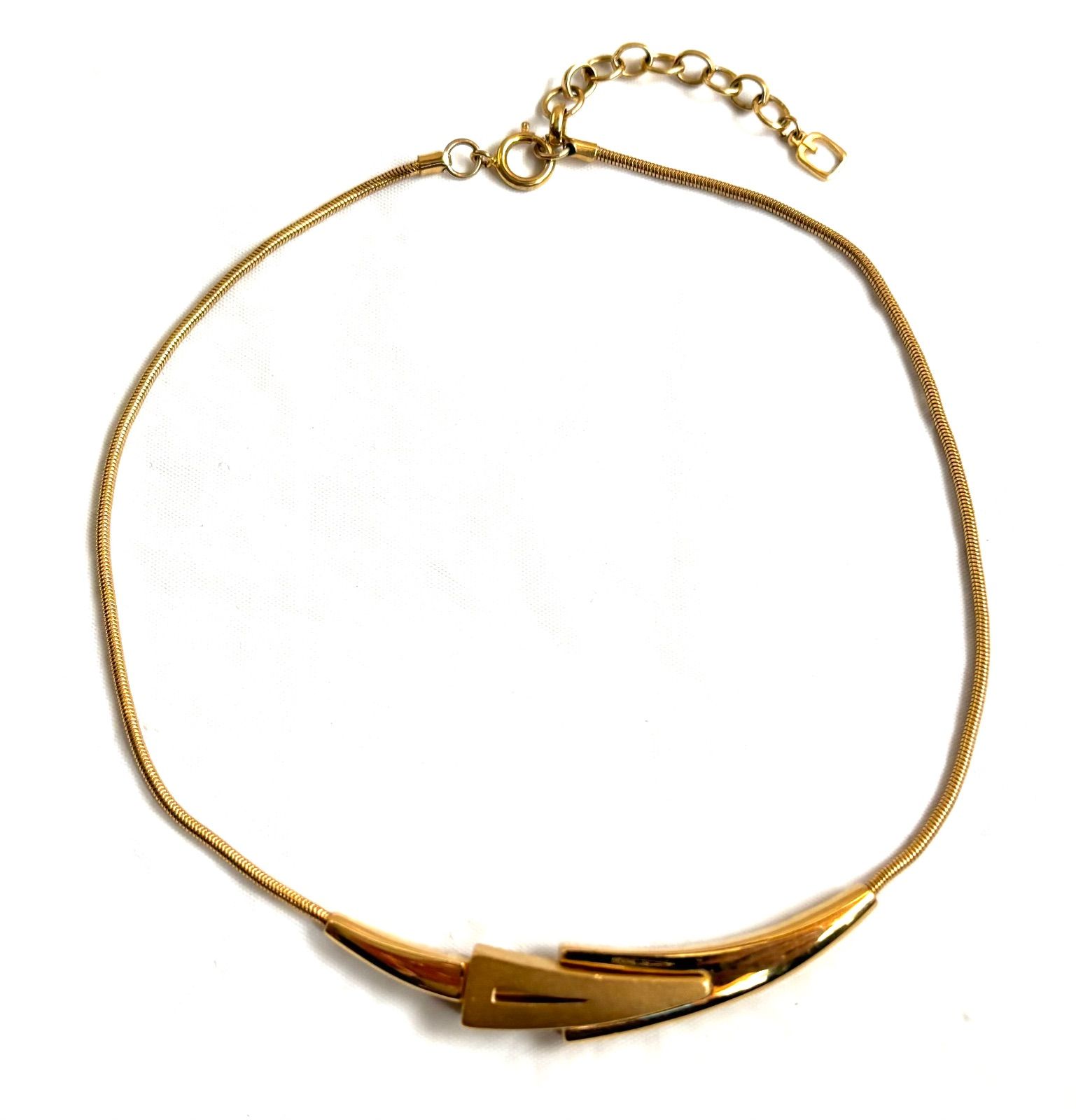 ✨GIVENCHY✨ジバンシー✨ゴールド✨スネークチェーン✨ネックレス✨ ジバンシィ GIVENCHY PARIS • NEW YORK 1978 ネックレスペンダント