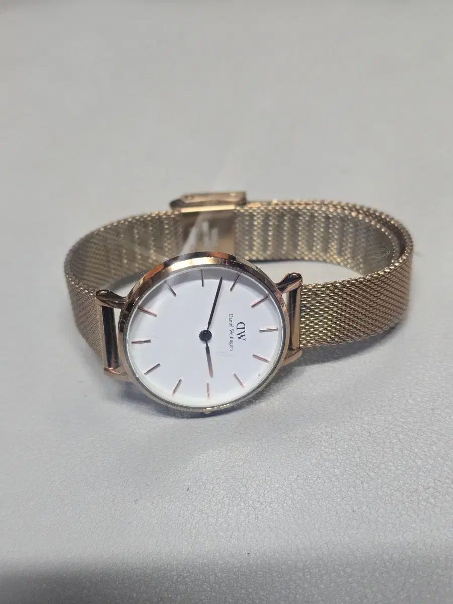 Daniel Wellington ダニエルウェリントン ローズゴールド メッシュ 時計