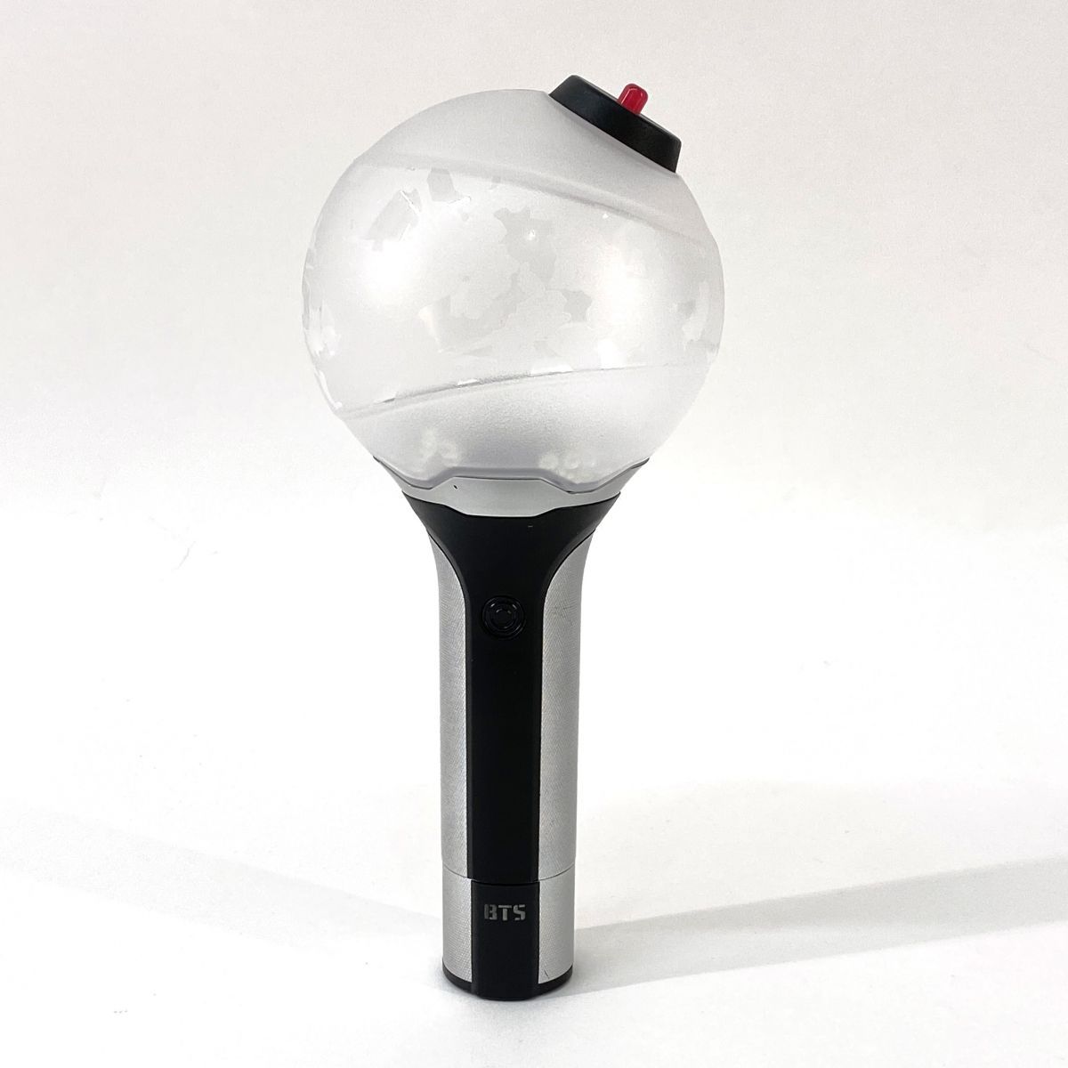 BTS OFFICIAL LIGHT STICK Ver.2 ペンライト アミボム ※中古 - メルカリ