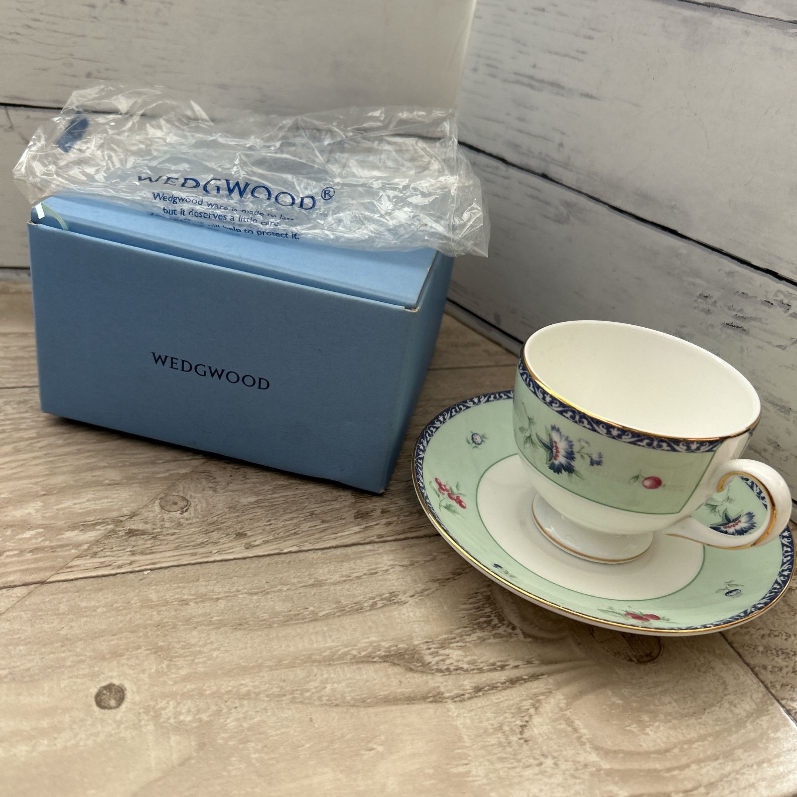 MEADOW FIELD コーヒーカップ2客 四角皿 MEADOW FIELD コーヒーカップ2