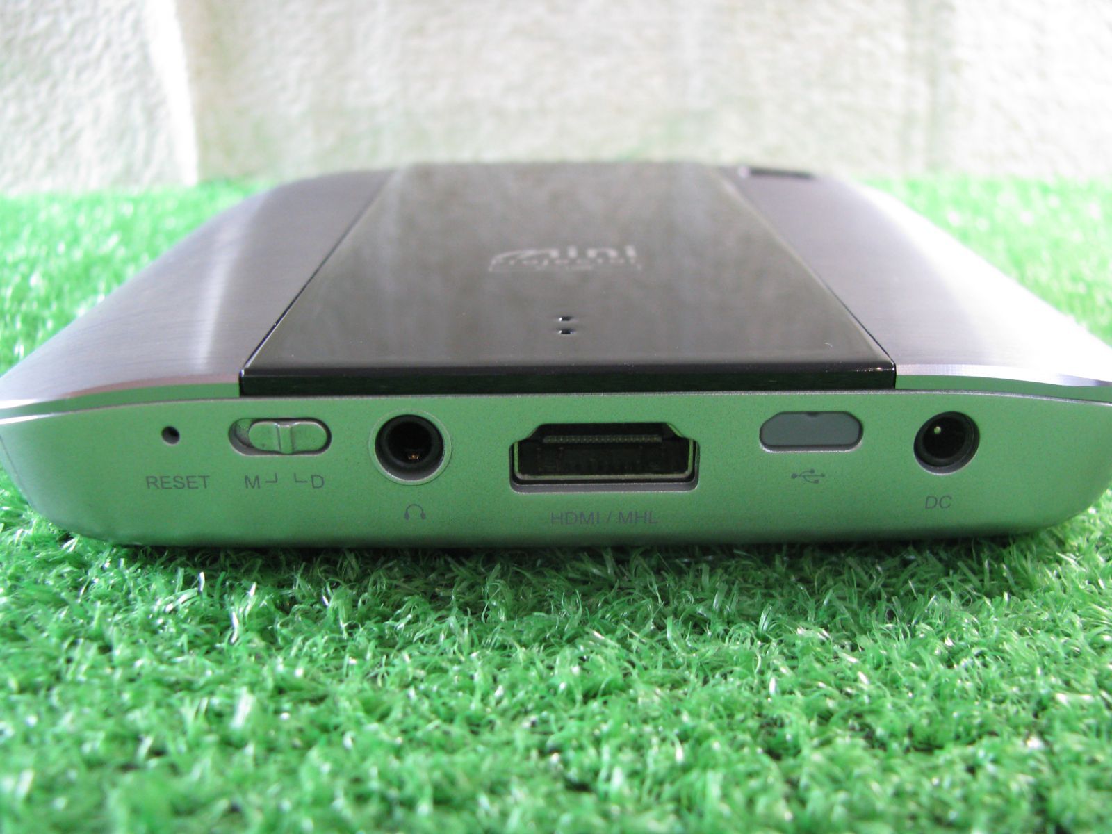 R2010】Canon mini projector C-10W ミニプロジェクター - メルカリ