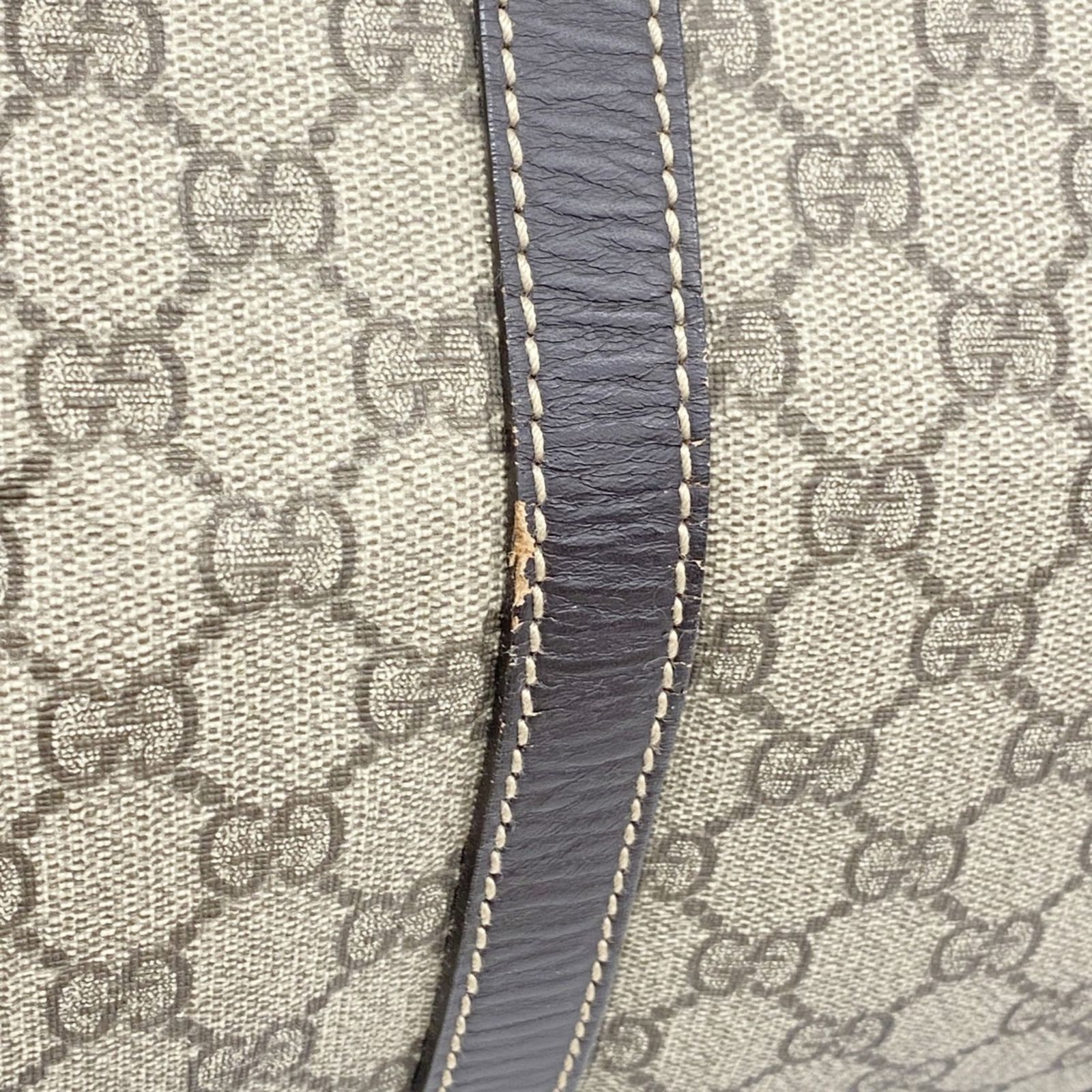 ボストンバッグ