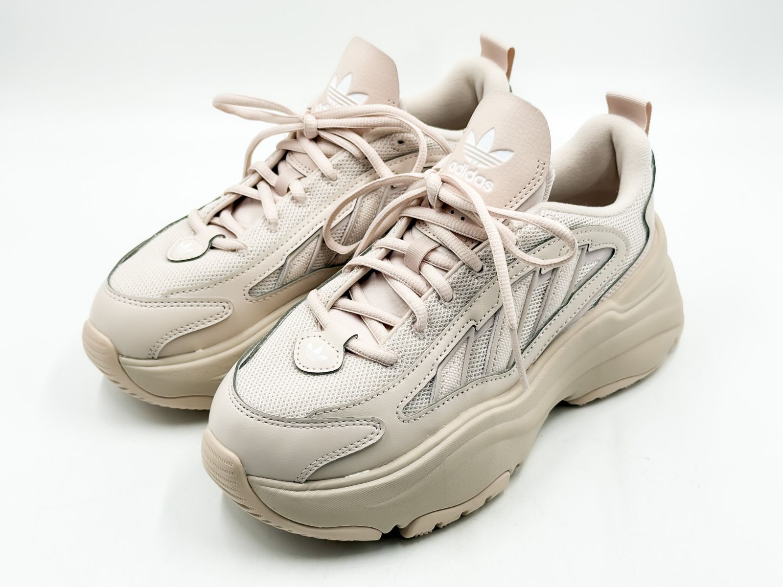 adidas OZGAIA W アディダス 厚底スニーカー ベージュ 23.5 cm ♥