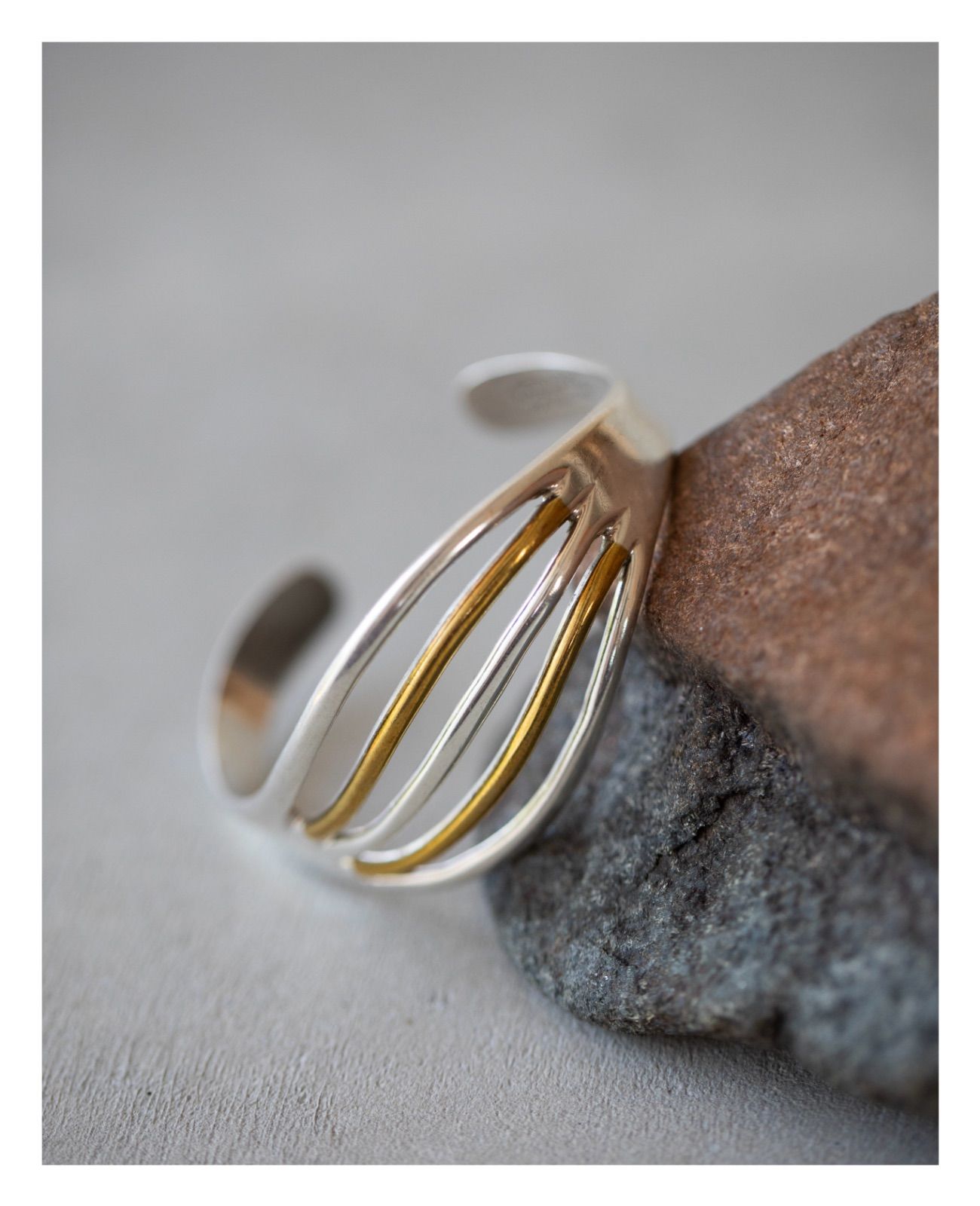 メキシコ タスコ ツートーン ウェーブライン シルバーバングル