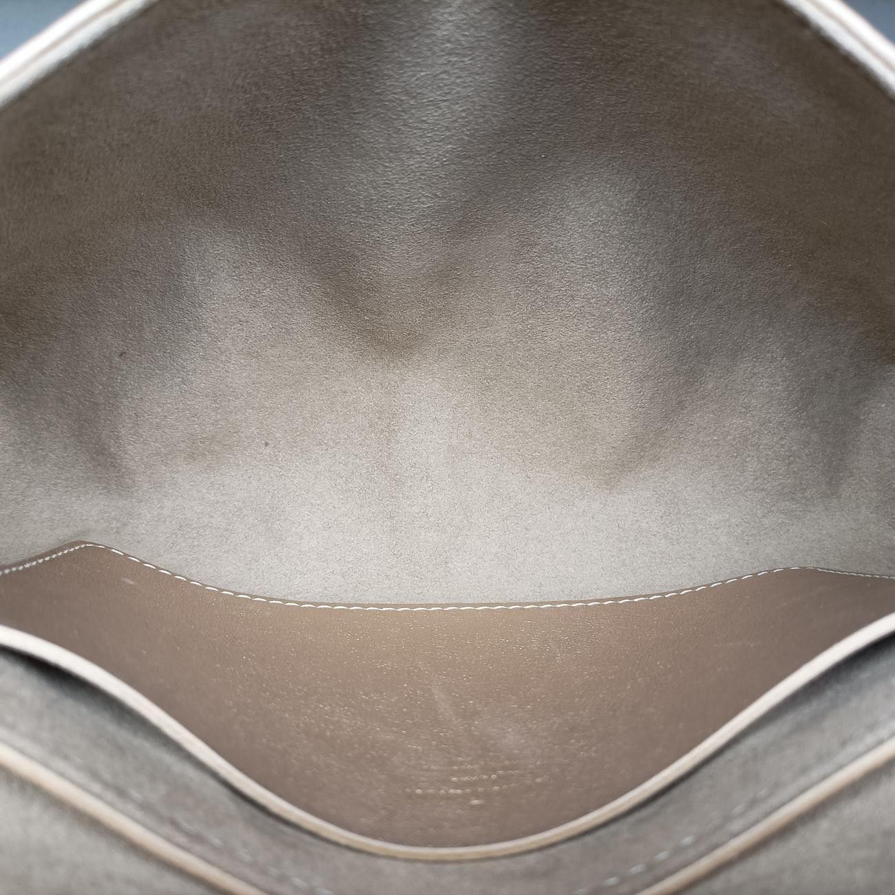 ゴールド レザー