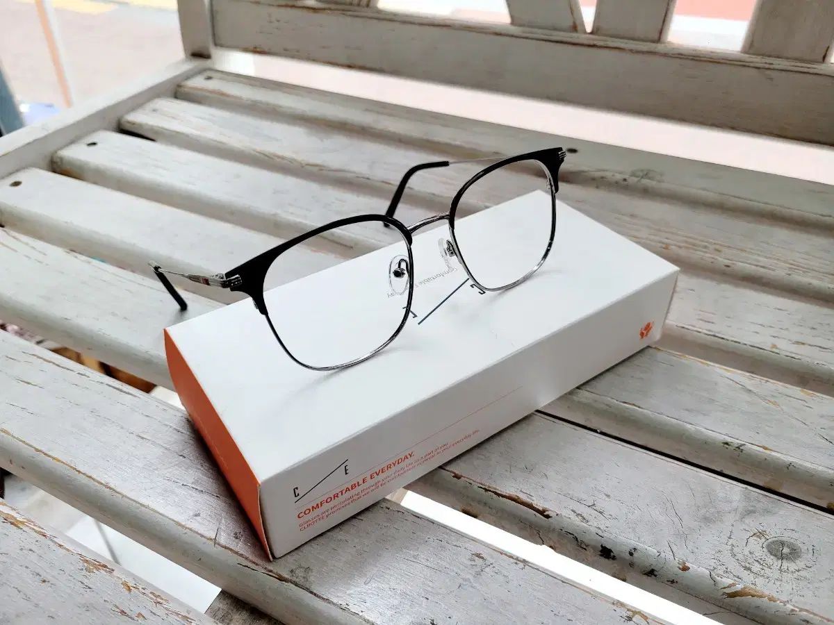 ポールヒューマンメガネ シルバー下金 しゅごキャラ 変色 レンズ 含む