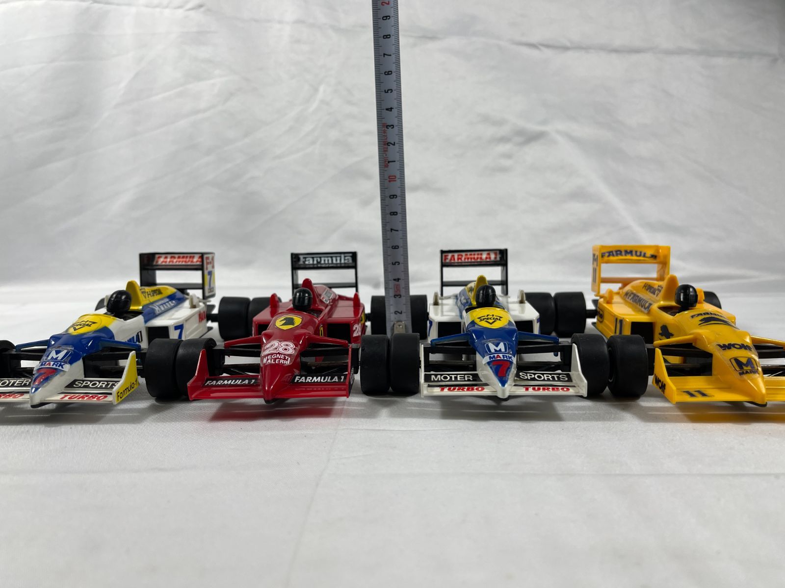 昭和レトロな車の玩具 4点セット 玩具 おもちゃ 車 レーシングカー