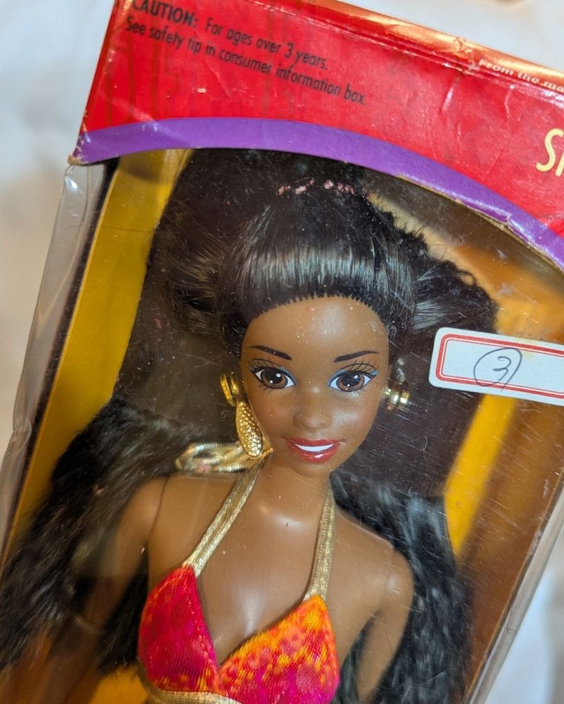 マテル バービーフレンド ビーチダズル SHANI 5774 - メルカリ