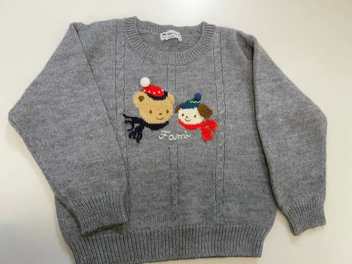 ファミリア♡完売品♡セーター♡110♡新品 familiar - ファミリア ニットセーター 110の通販 by みこちshop