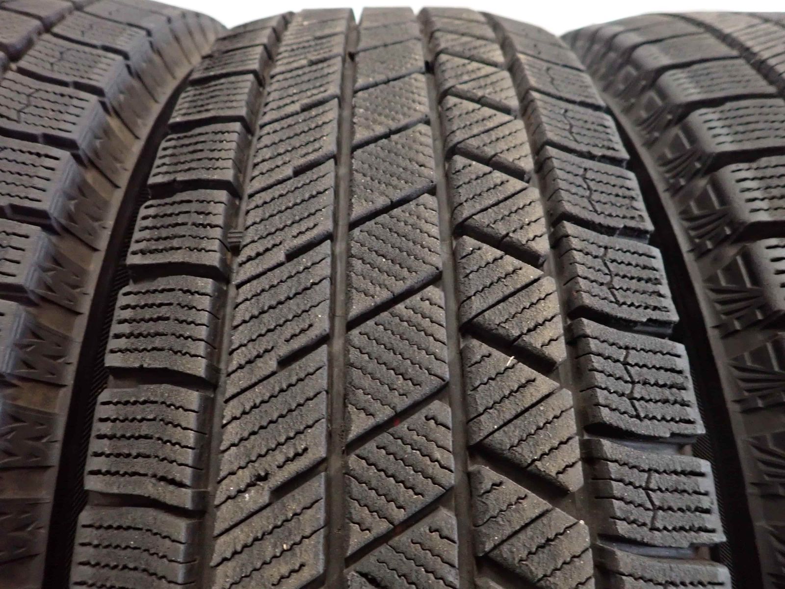  冬4本SET 会社宛 175 70 R 14 84 Q ブリヂストン ブリザック VRX 3 アクア ヤリス フィット シャトル キューブ NO F 7288 14インチ スタッドレス