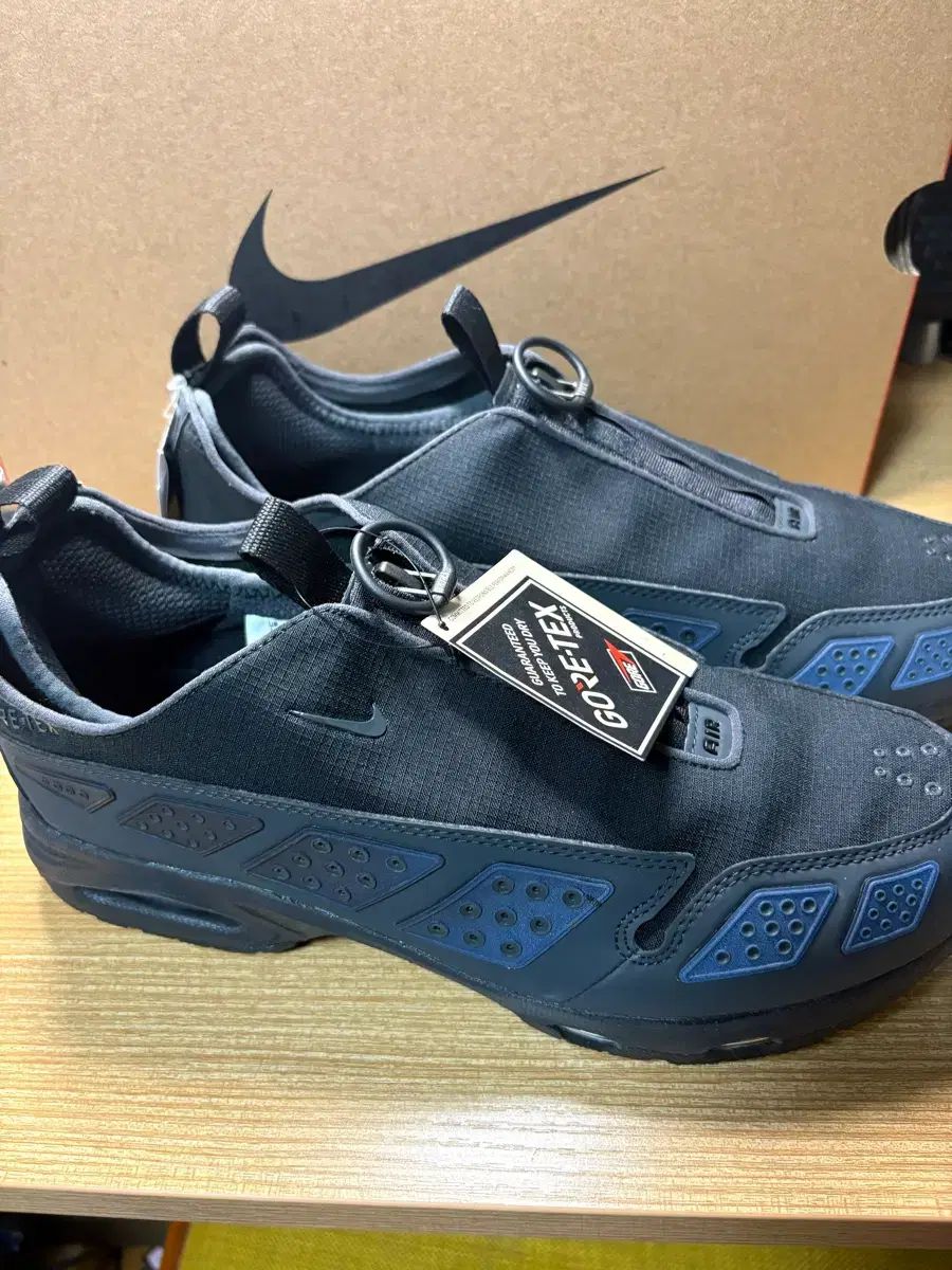 ナイキ sndr GORE-TEX ゴアテックス 270