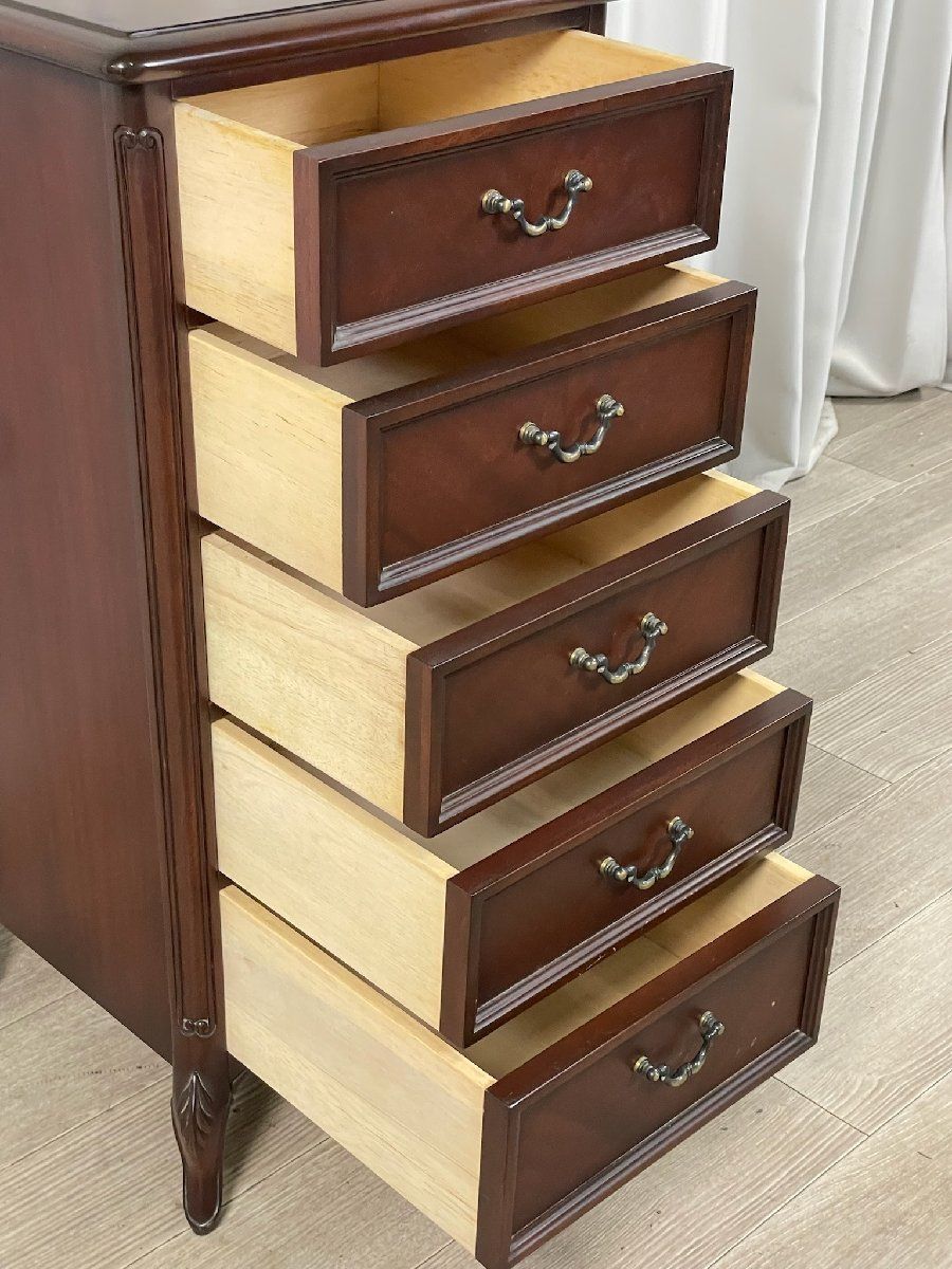 猫脚　Sri Tokai 東海家具 高級サイドチェスト　クラシック　アンティーク 猫脚 Sri Tokai 東海家具 高級サイドチェスト クラシック アンティーク