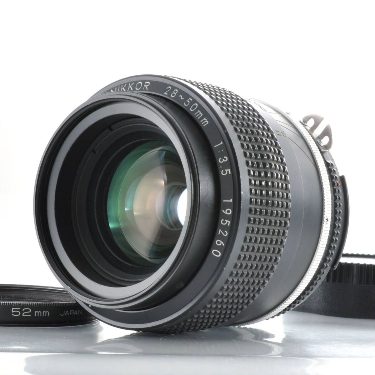 ニコン】Nikon Ai-s Zoom-NIKKOR 28-50mm F3.5 広角標準ズームレンズ