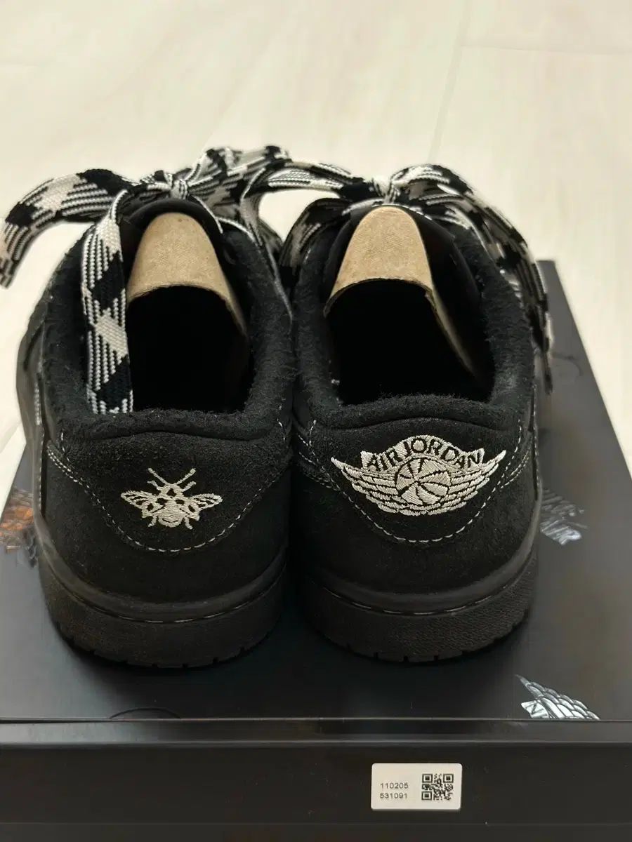 0 OG SP AJ1 トラビス・スコット PS×TRAVIS ナイキ エアジョーダン 1 スコット ロー ブラック FANTOM 235