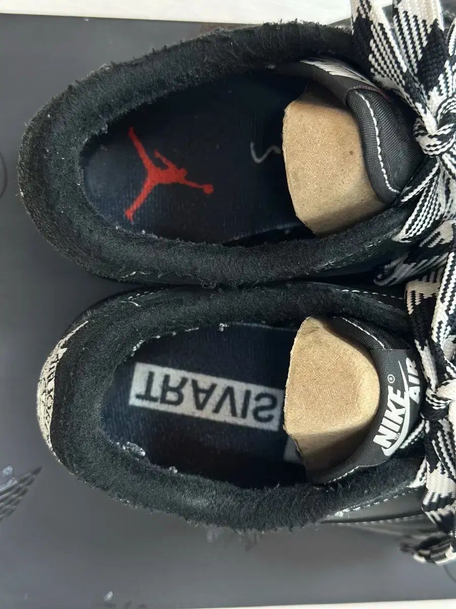 0 OG SP AJ1 トラビス・スコット PS×TRAVIS ナイキ エアジョーダン 1 スコット ロー ブラック FANTOM 235
