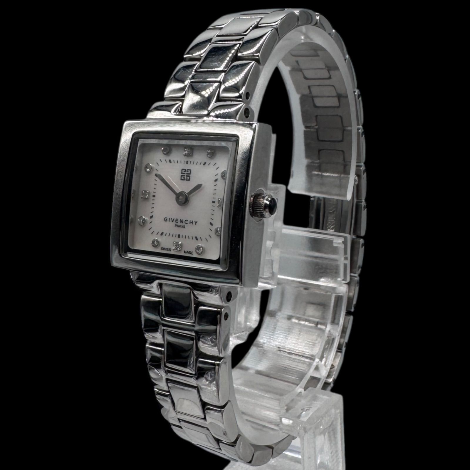 新品電池稼働 美品 GIVENCHY ジバンシー 12Pダイヤ シェル文字盤