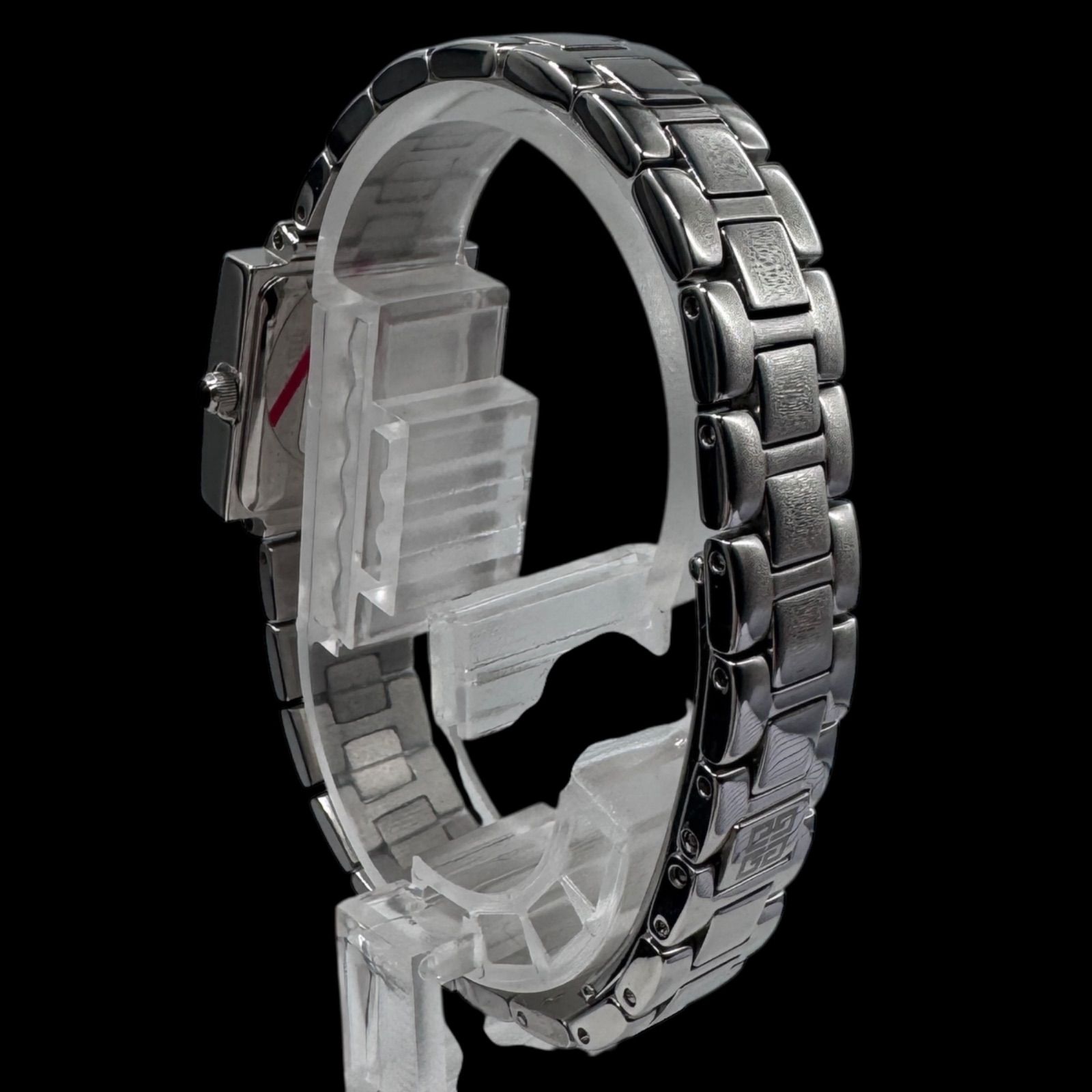 【稼動】ジバンシー 腕時計 12P ダイヤ ブルーシェル文字盤 新品電池 稼動】ジバンシー 腕時計 12P ダイヤ ブルーシェル文字盤 新品電池