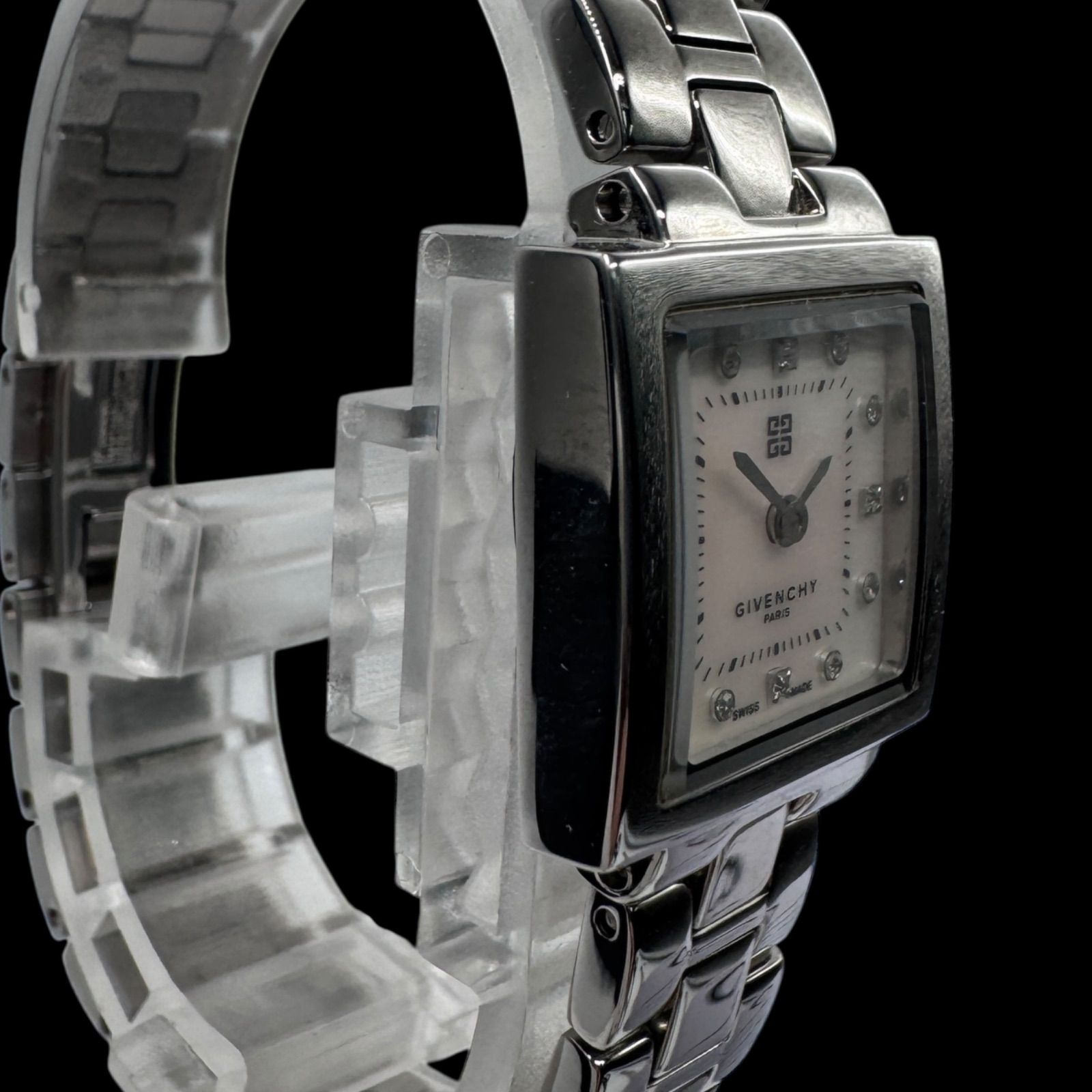 稼働品☆新品電池　GIVENCHYジバンシー　スクエア　ローマ文字　レディース GIVENCHY - 専用！！！ジバンシー腕時計 レディース腕時計 新品電池 95