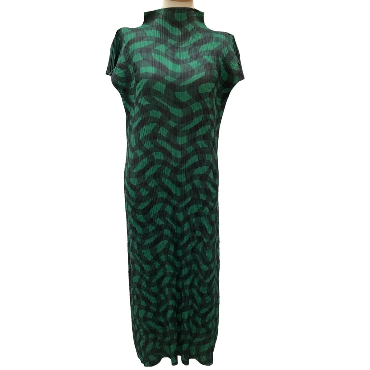 ♪♪ISSEY MIYAKE イッセイミヤケ PLEATS PLEASE ワンピース 波