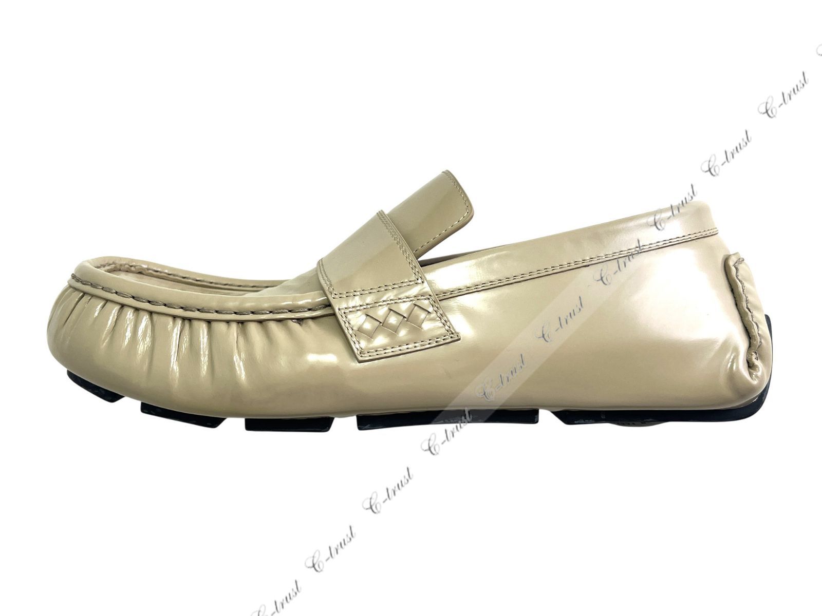 BOTTEGA VENETA ボッテガ ヴェネタ ドライビング シューズ ローファー RIDE LOAFER エナメル イタリア製 6118 SESAME LIGHT M 017-41