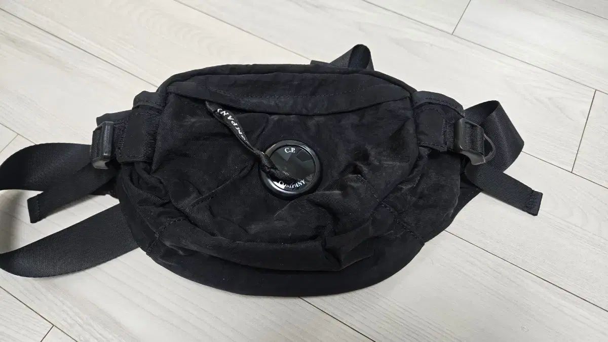 C P COMPANY シーピーカンパニー クロスバッグ ヒップバッグ