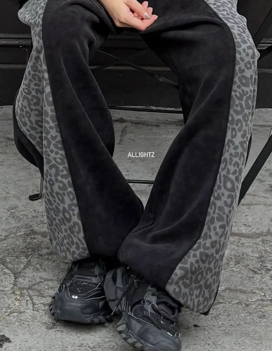 オールライツ レオパード 골덴 ズボン