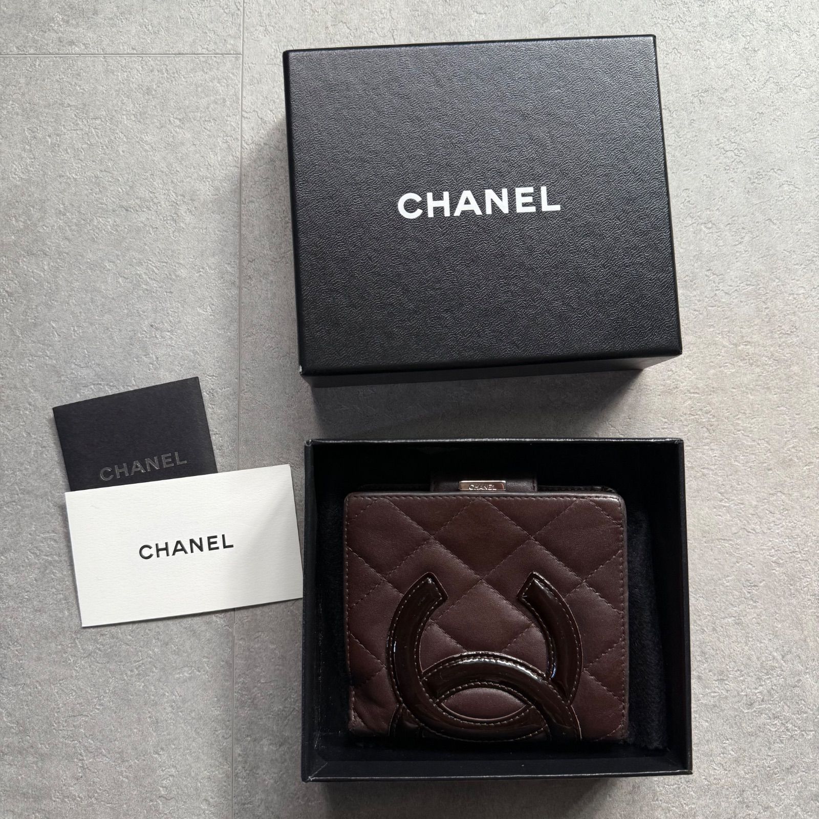 希少 CHANEL シャネル カンボン ラムスキン ブラウン 茶色 二つ折り 希少 CHANEL シャネル カンボン ラムスキン ブラウン 茶色 二つ折り