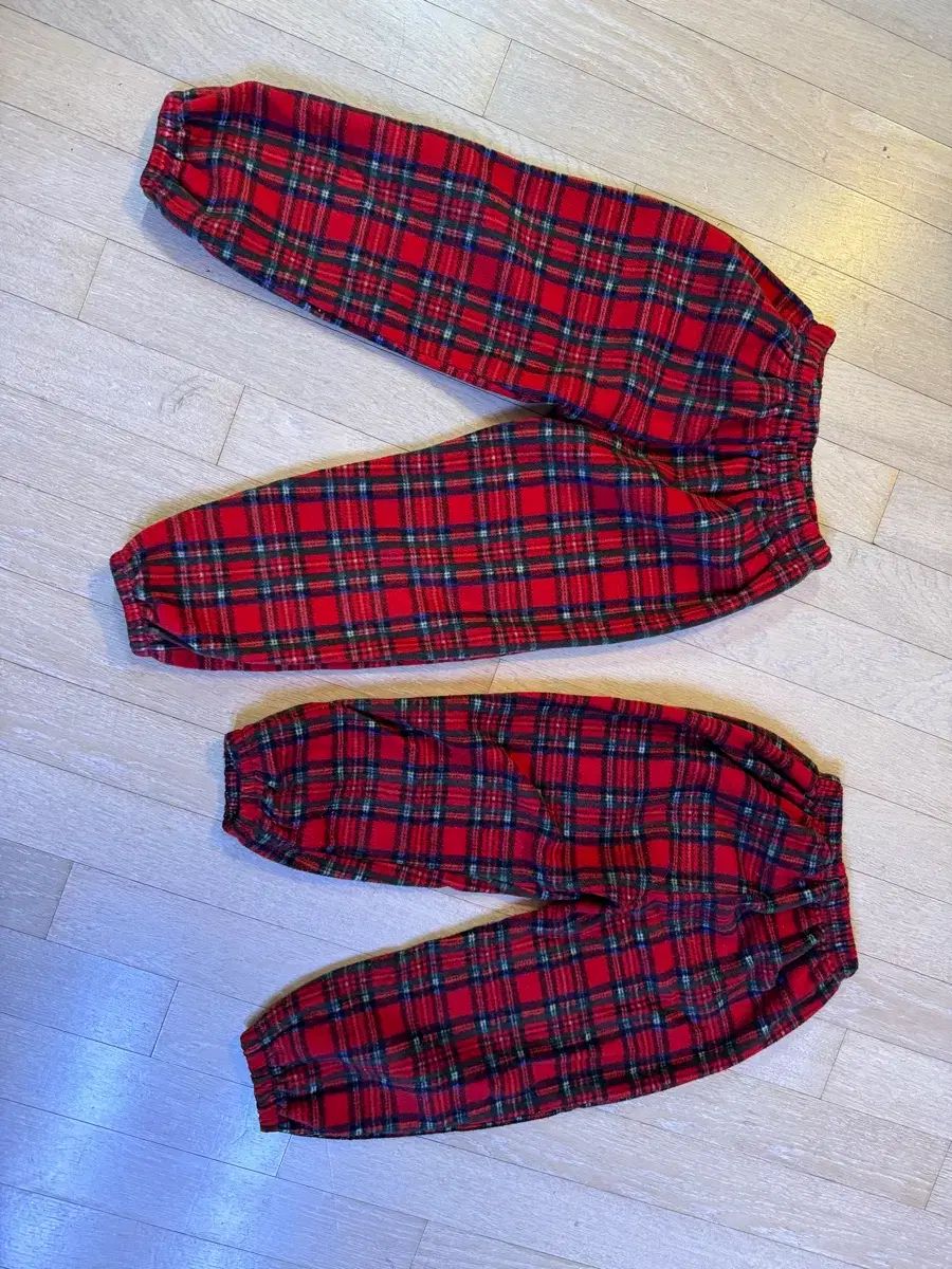  キッズクリスマスズボン L XL その他