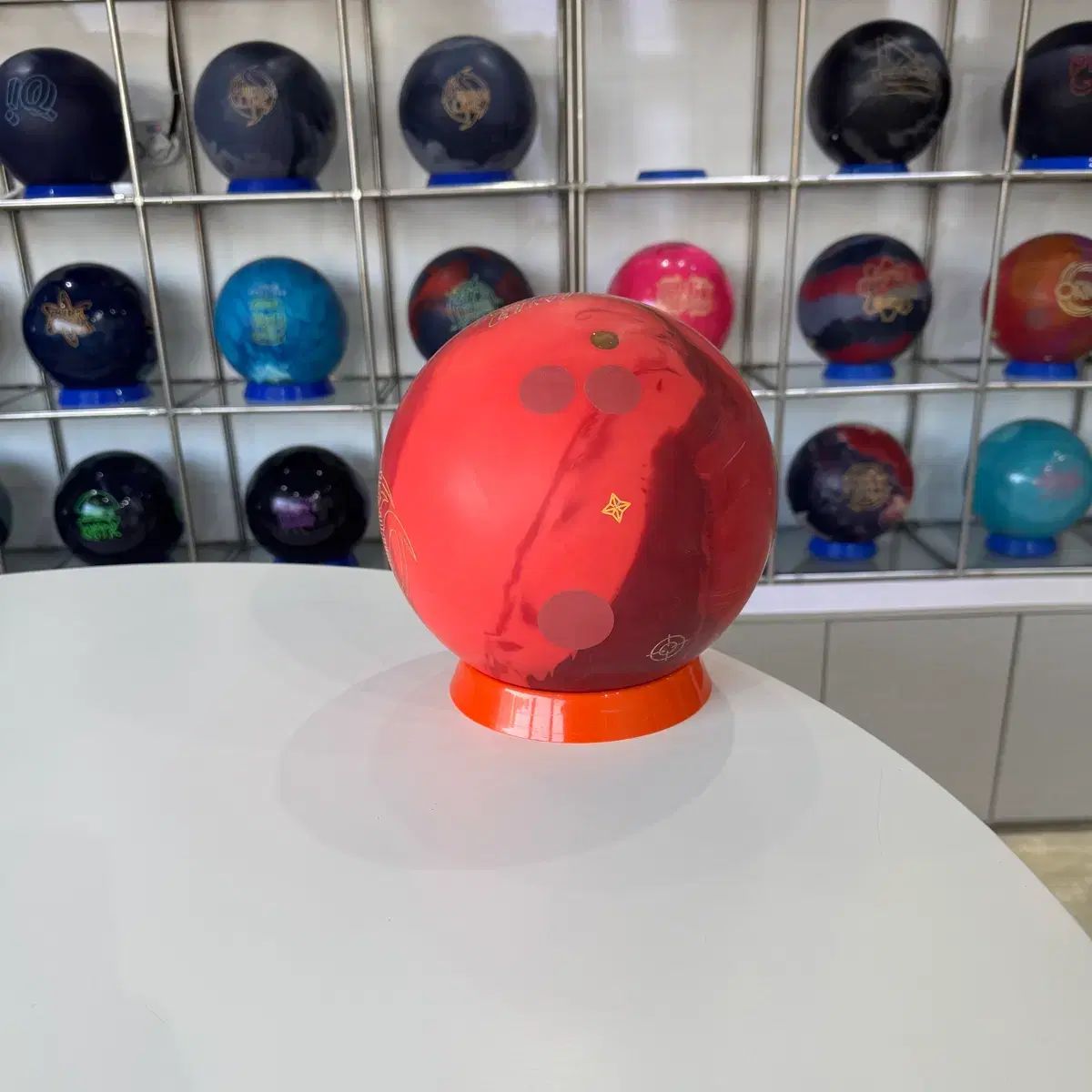 Attention レッド パール ボーリングボール リース穴あけ