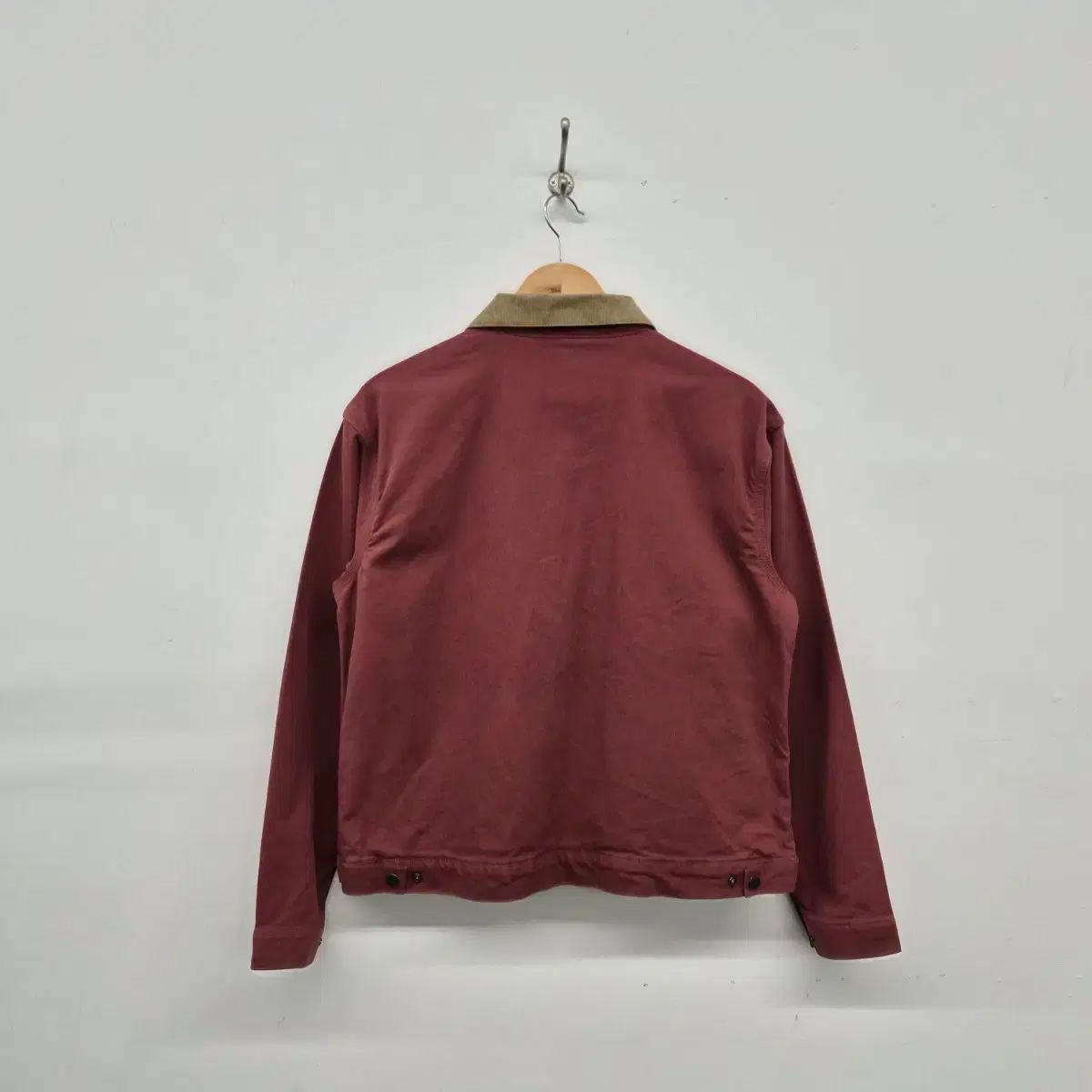 バーガンディ色 デトロイト