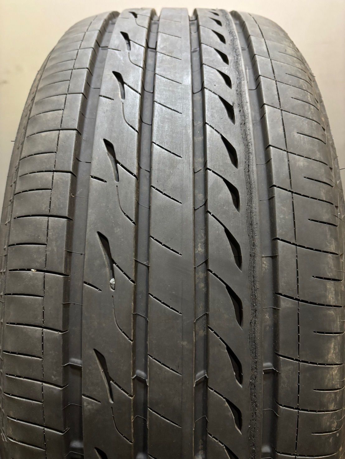 225 45 R 18 REGNO GR XⅢ 23年製 夏タイヤ サマータイヤ 1本 ブリヂストン レグノ クラウン レヴォーグ スカイライン 2 L 83