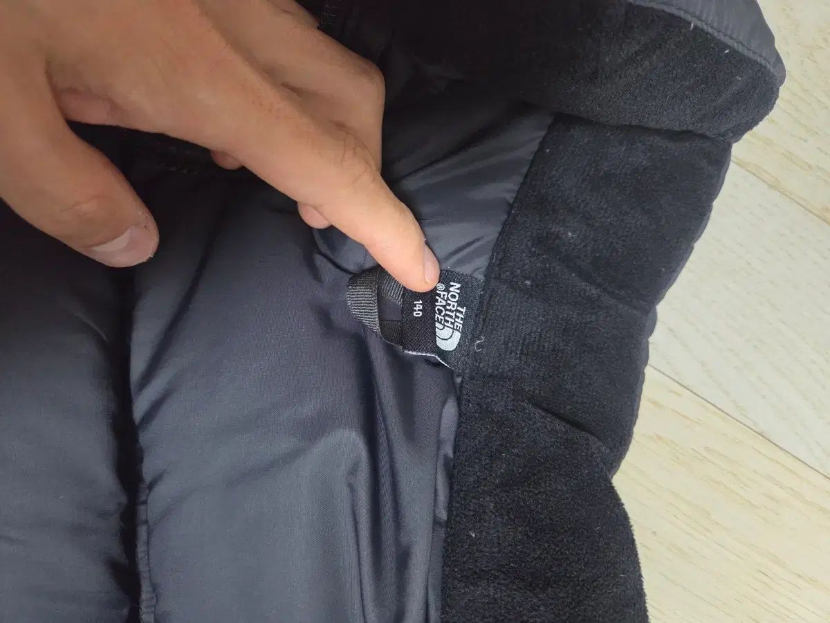 THE NORTH FACE ザノースフェイス ヌプシ 140 女の子