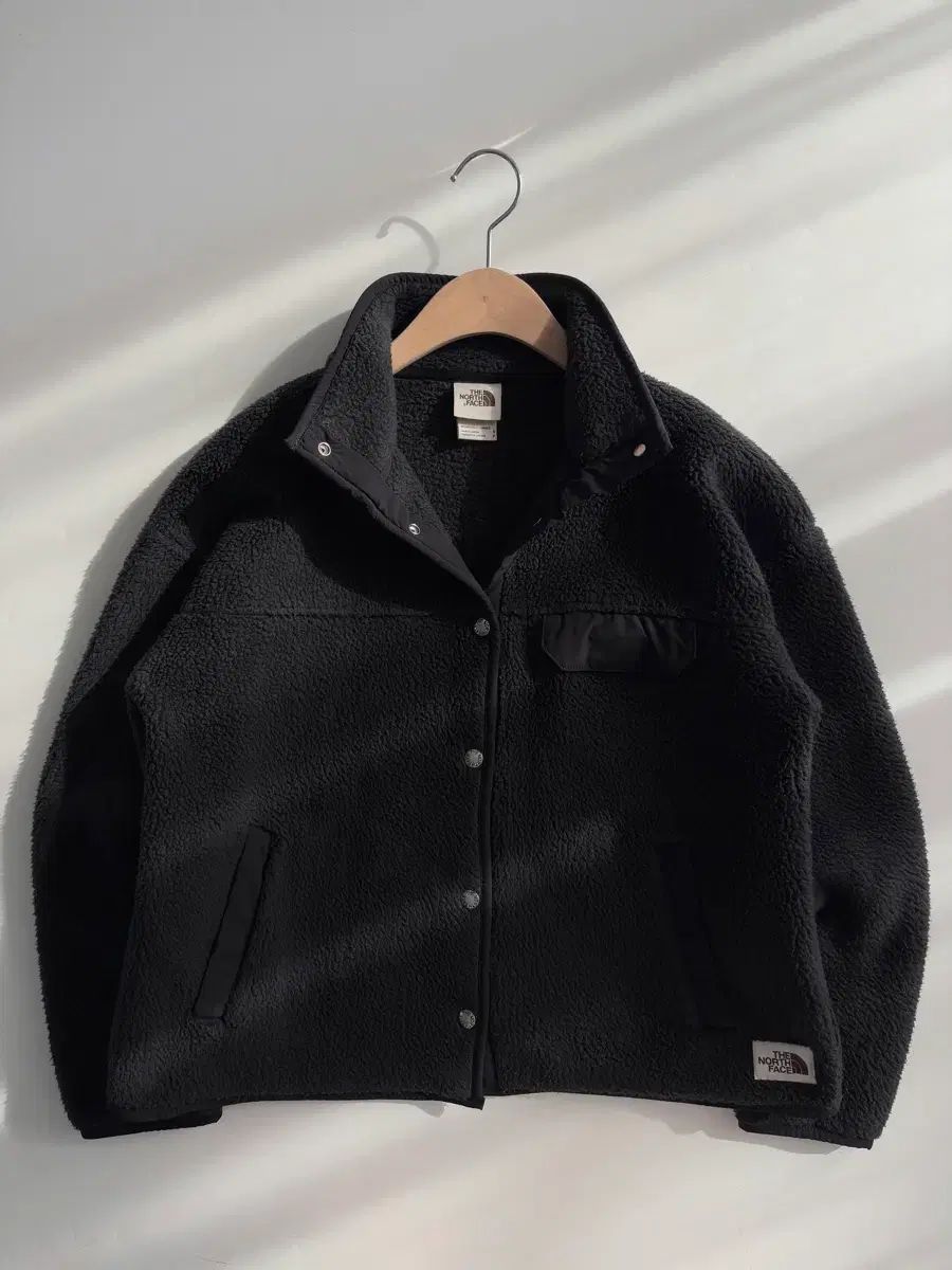 THE NORTH FACE ノースフェイス ブラック ボタン フリース ジャケット