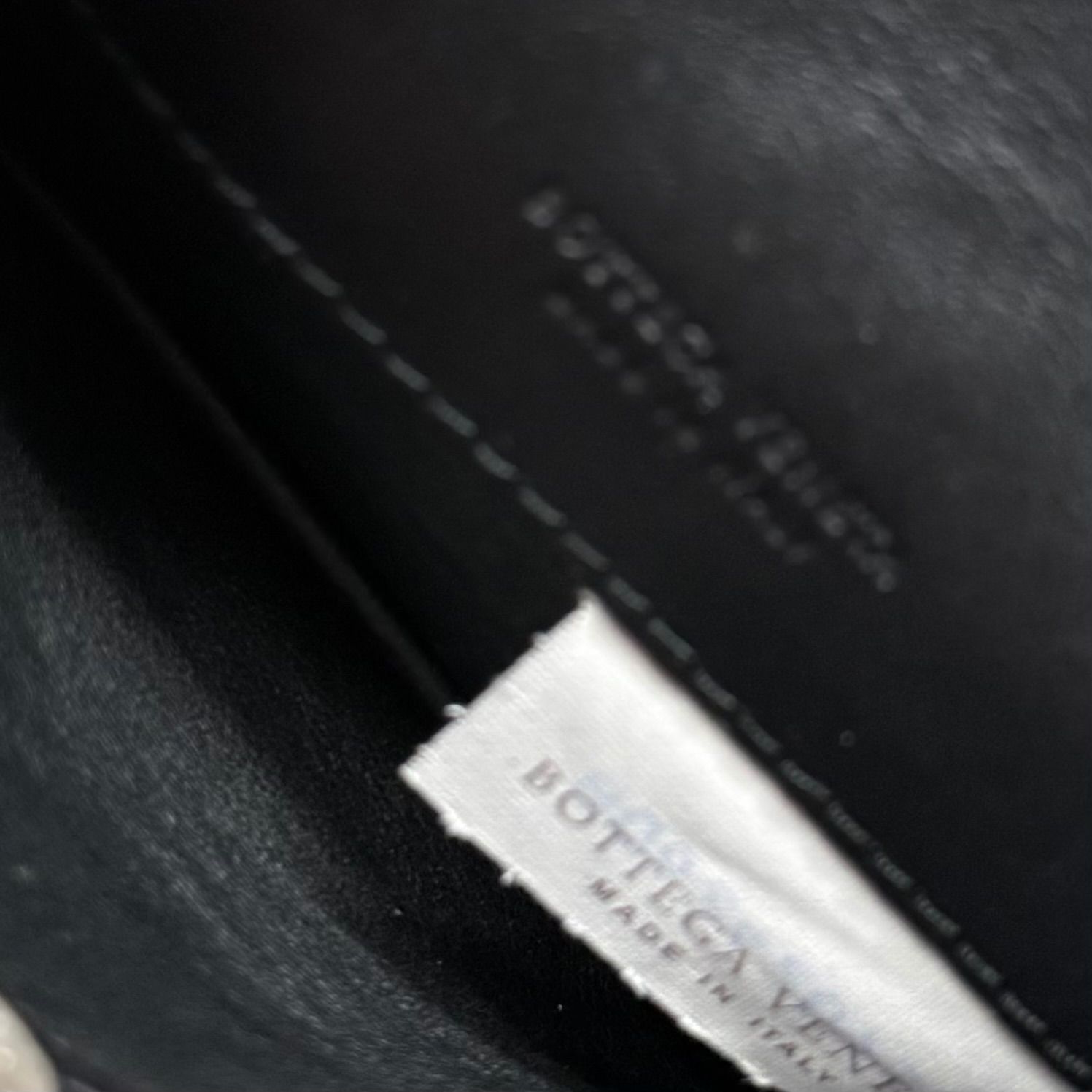 極美品 BOTTEGA VENETA ボッテガヴェネタ イントレチャート 最新