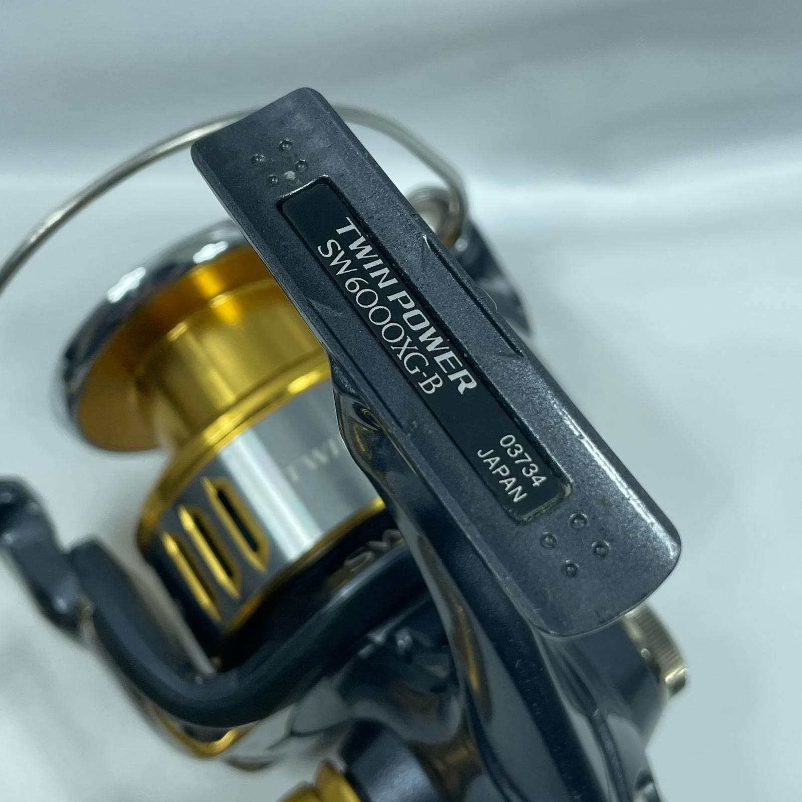 SHIMANO シマノ スピニングリール 16ツインパワー B 03734 本体のみ