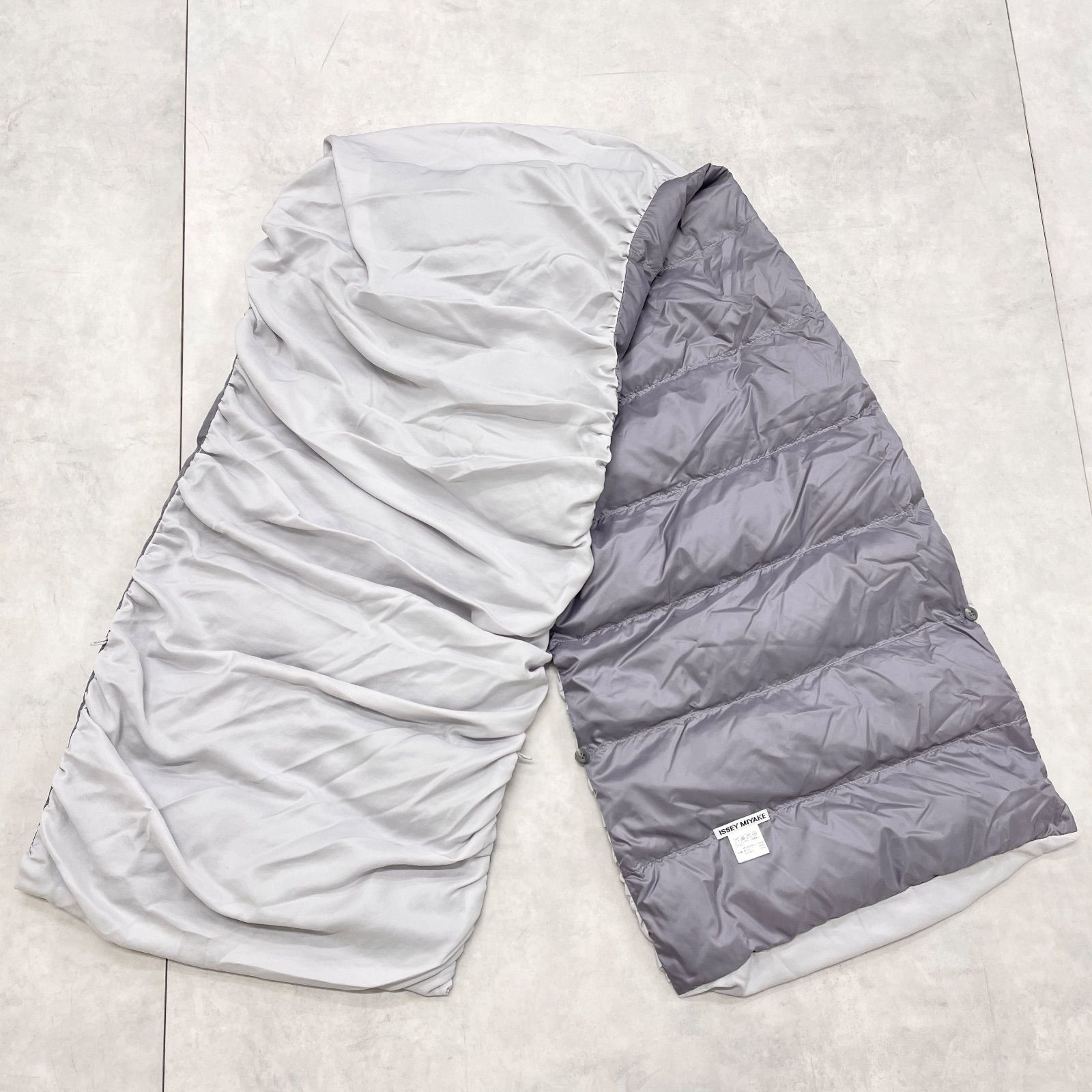 ISSEY MIYAKE イッセイミヤケ ダウンマフラー ストール ショール