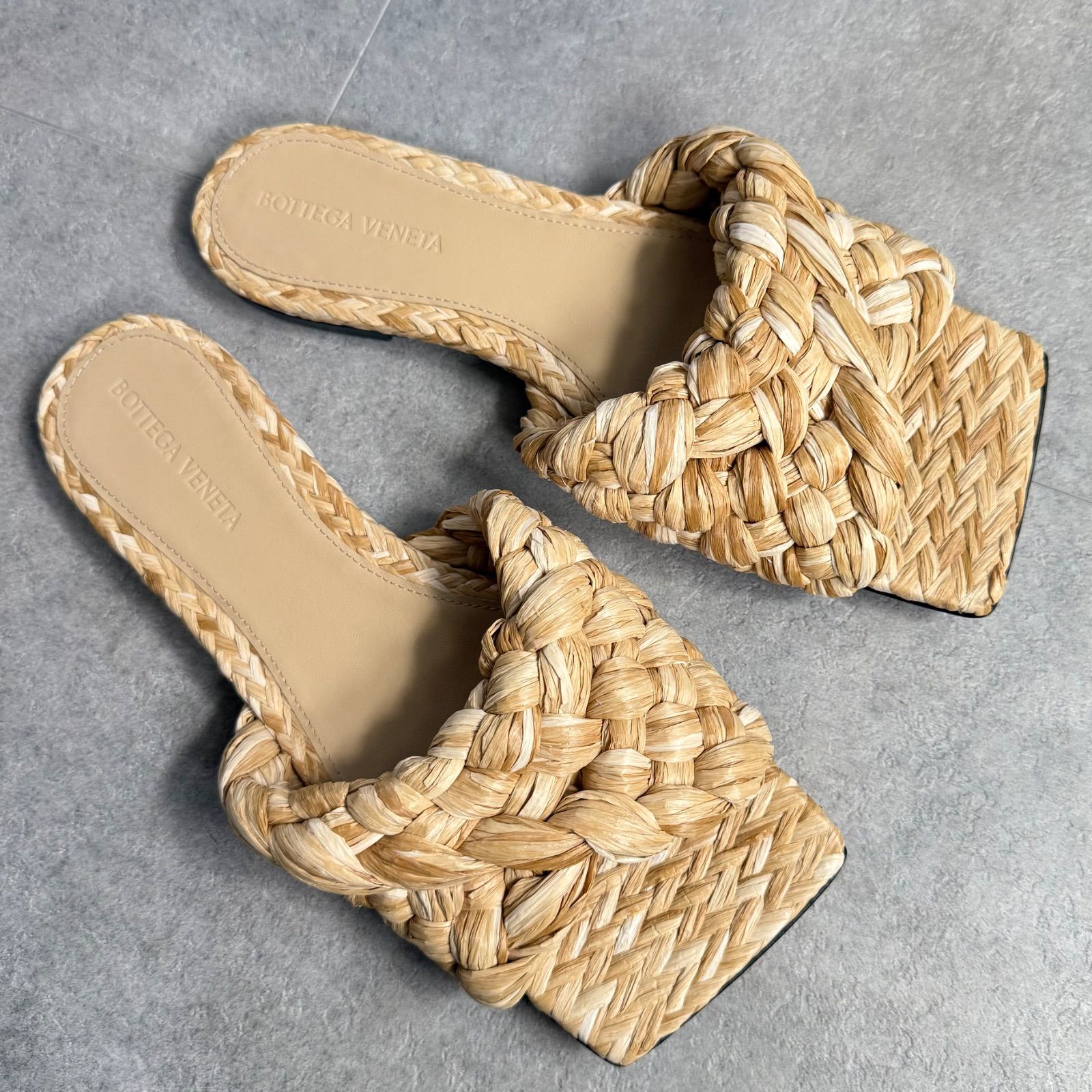 未使用 BOTTEGA VENETA ボッテガヴェネタ リド ミュール 編み込み 