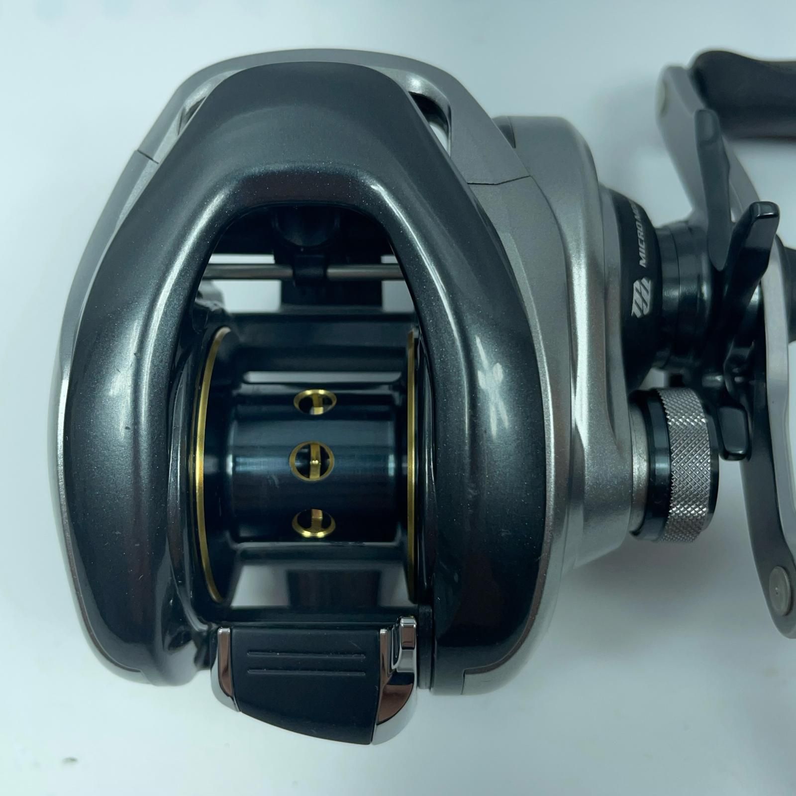 SHIMANO シマノ ベイトリール 13メタニウム HG 03046 本体のみ - メルカリ