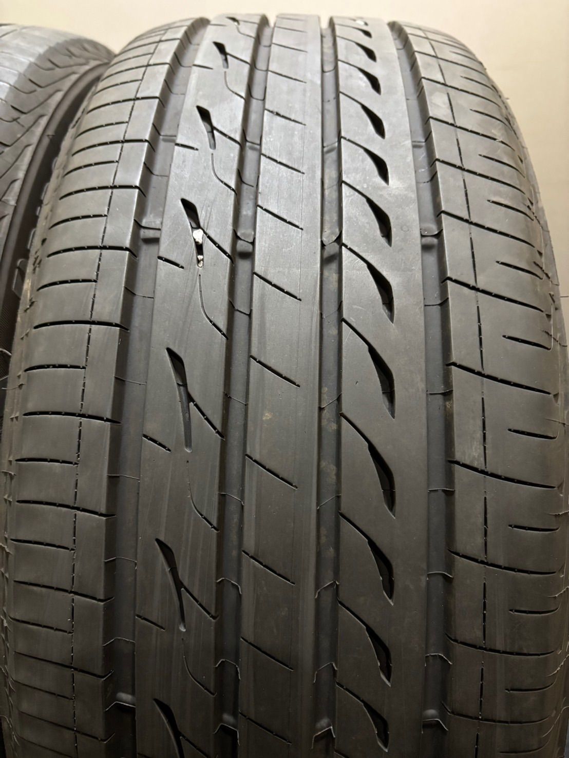 225 45 R 18 REGNO GR XⅢ 23年製 夏タイヤ サマータイヤ 2本 ブリヂストン レグノ クラウン レヴォーグ スカイライン 2 L 84