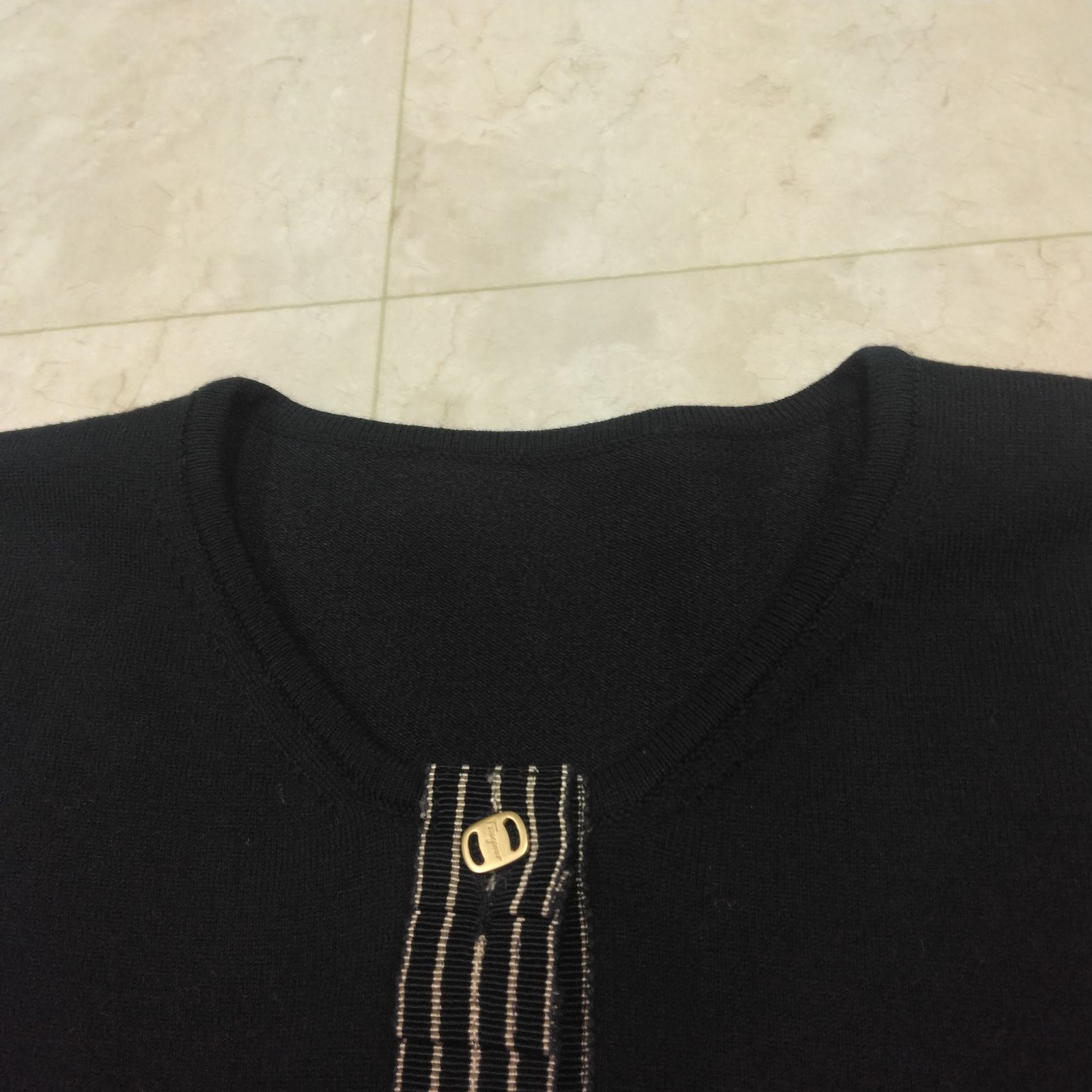 Salvatore Ferragamo サルヴァトーレフェラガモ ニットカーディガン S