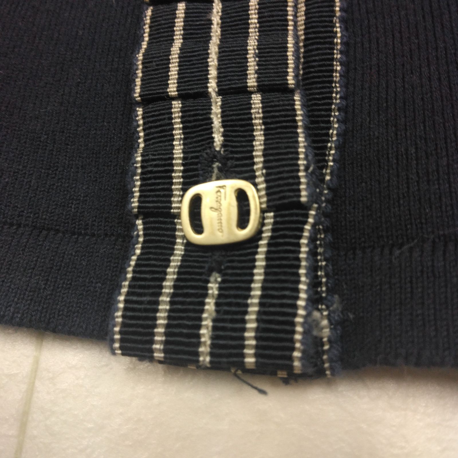 Salvatore Ferragamo サルヴァトーレフェラガモ ニットカーディガン S