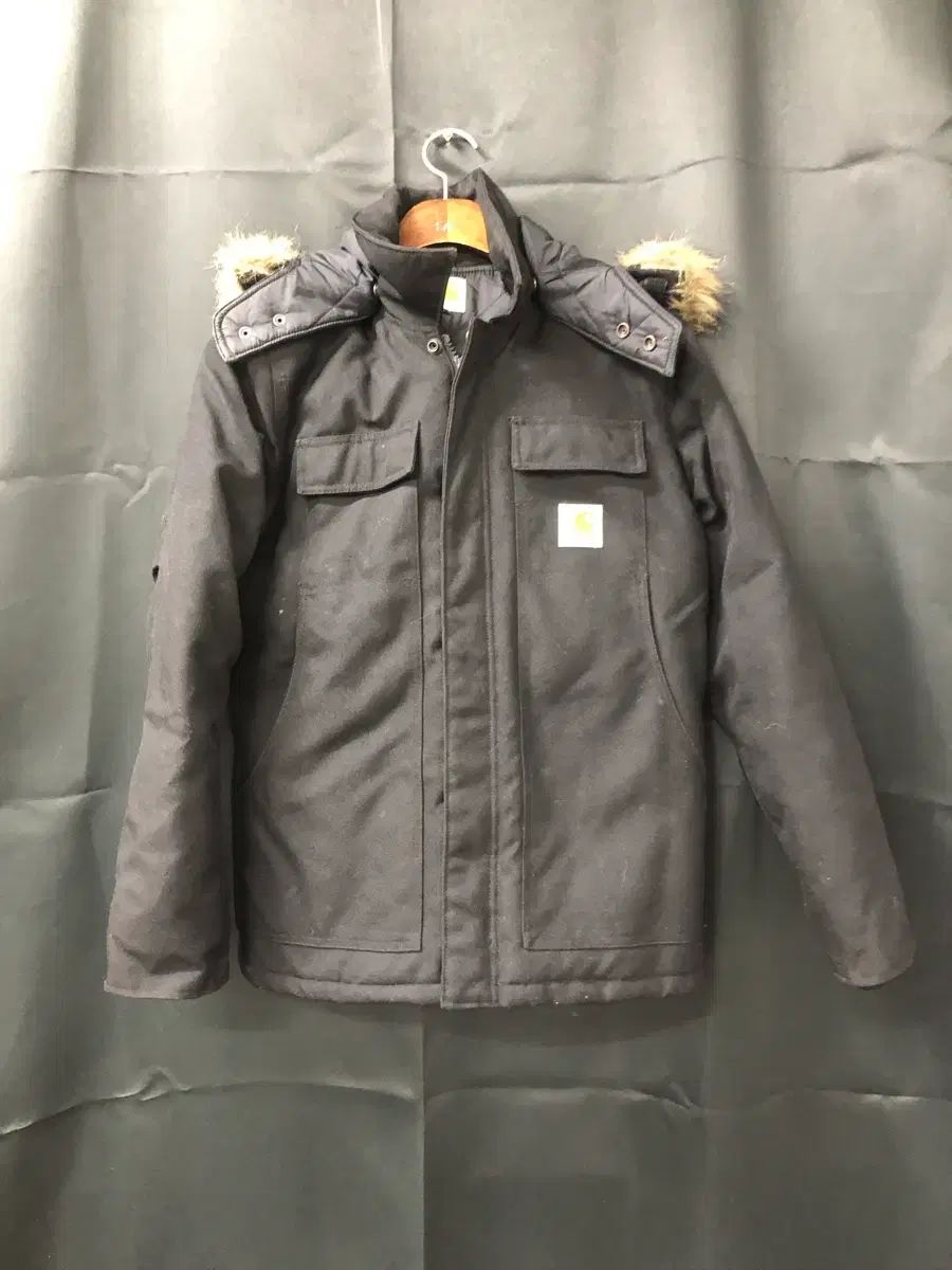 Carhartt ブラック ダウン アウター