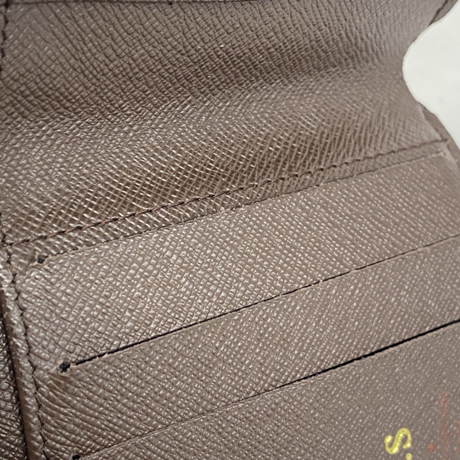 エベヌレディース