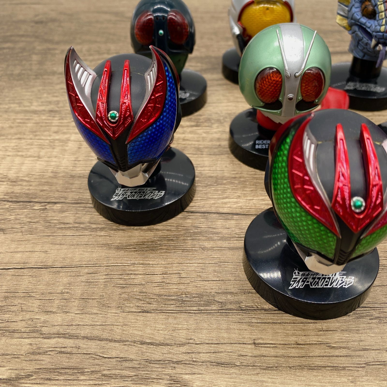 D-0064【一般中古品】◇ 仮面ライダー ライダーマスクコレクション 7体